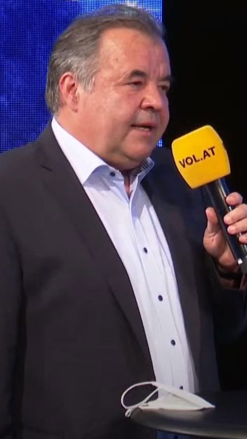 Peter Pfanner hat bei "Vorarlberg LIVE" am Donnerstag Details zum neuen Kult-Eistee "BraTee".