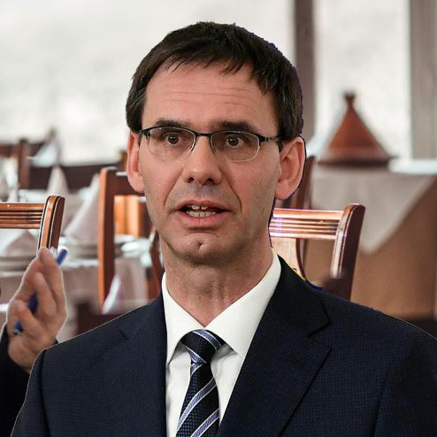 Wallner geht von offenen Lokalen auch indoor aus