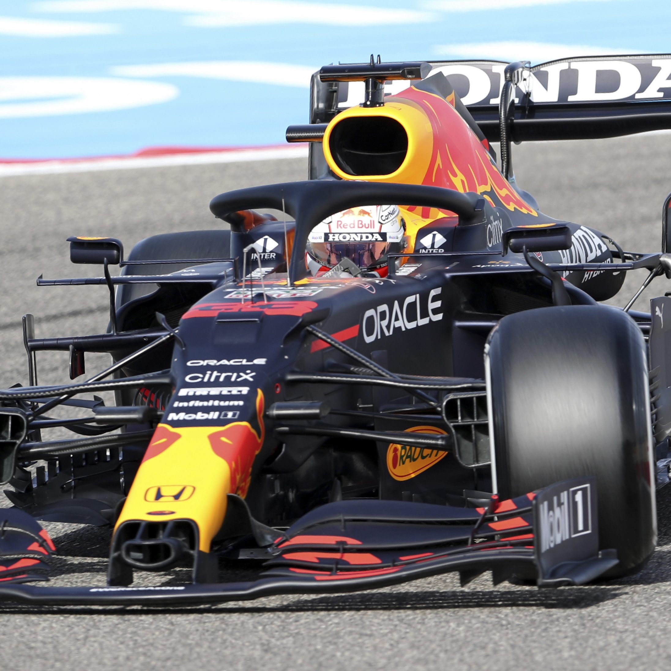Verstappen legte am Freitag stark los.