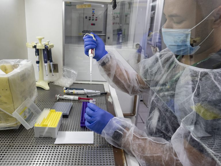 In Wien ist bereits die britische Coronavirus-Mutation dominierend. In Wien ist bereits die britische Coronavirus-Mutation dominierend.