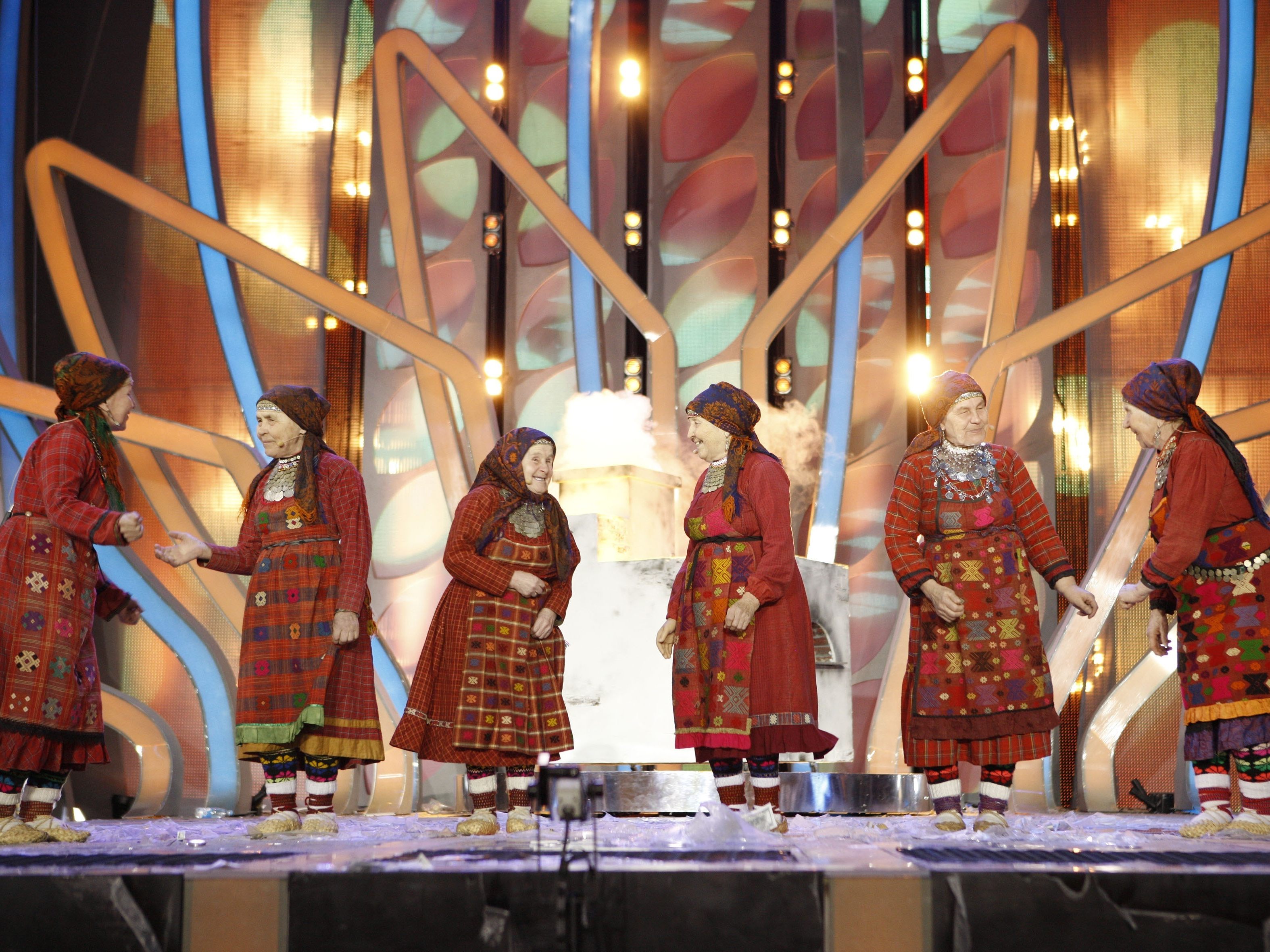 Vergangenes Jahr traten die "Buranovskiye Babushki" für Russland beim ESC an. Vergangenes Jahr traten die "Buranovskiye Babushki" für Russland beim ESC an.