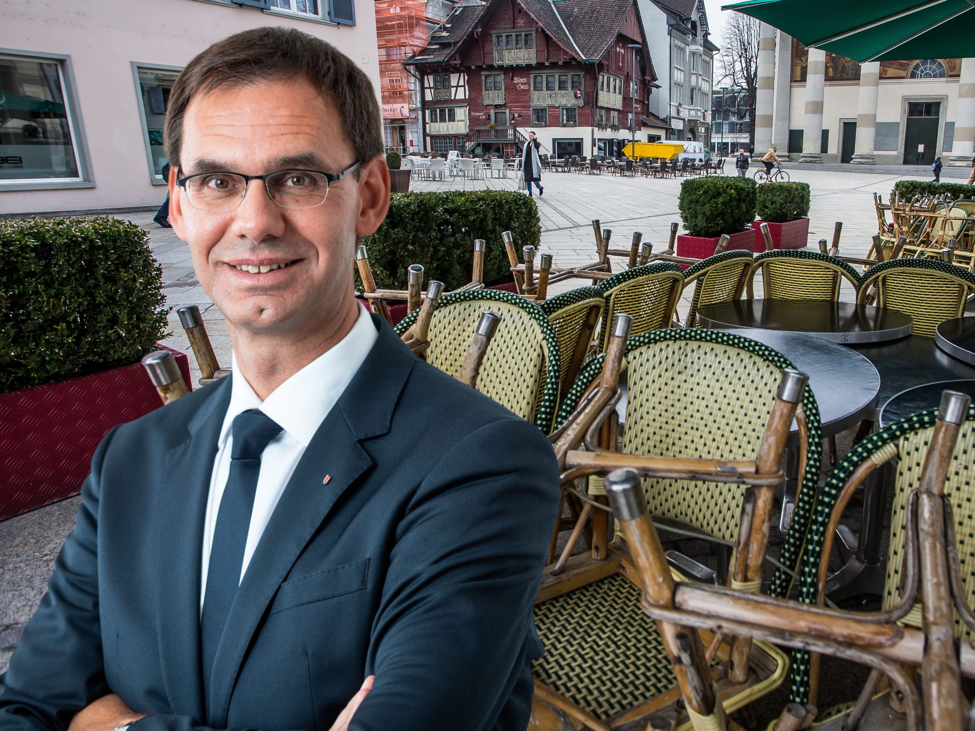 LH Wallner hat gegenüber VOL.AT bestätigt, dass die 19-Uhr Sperrstunde eine Falschmeldung der APA war. LH Wallner hat gegenüber VOL.AT bestätigt, dass die 19-Uhr Sperrstunde eine Falschmeldung der APA war.