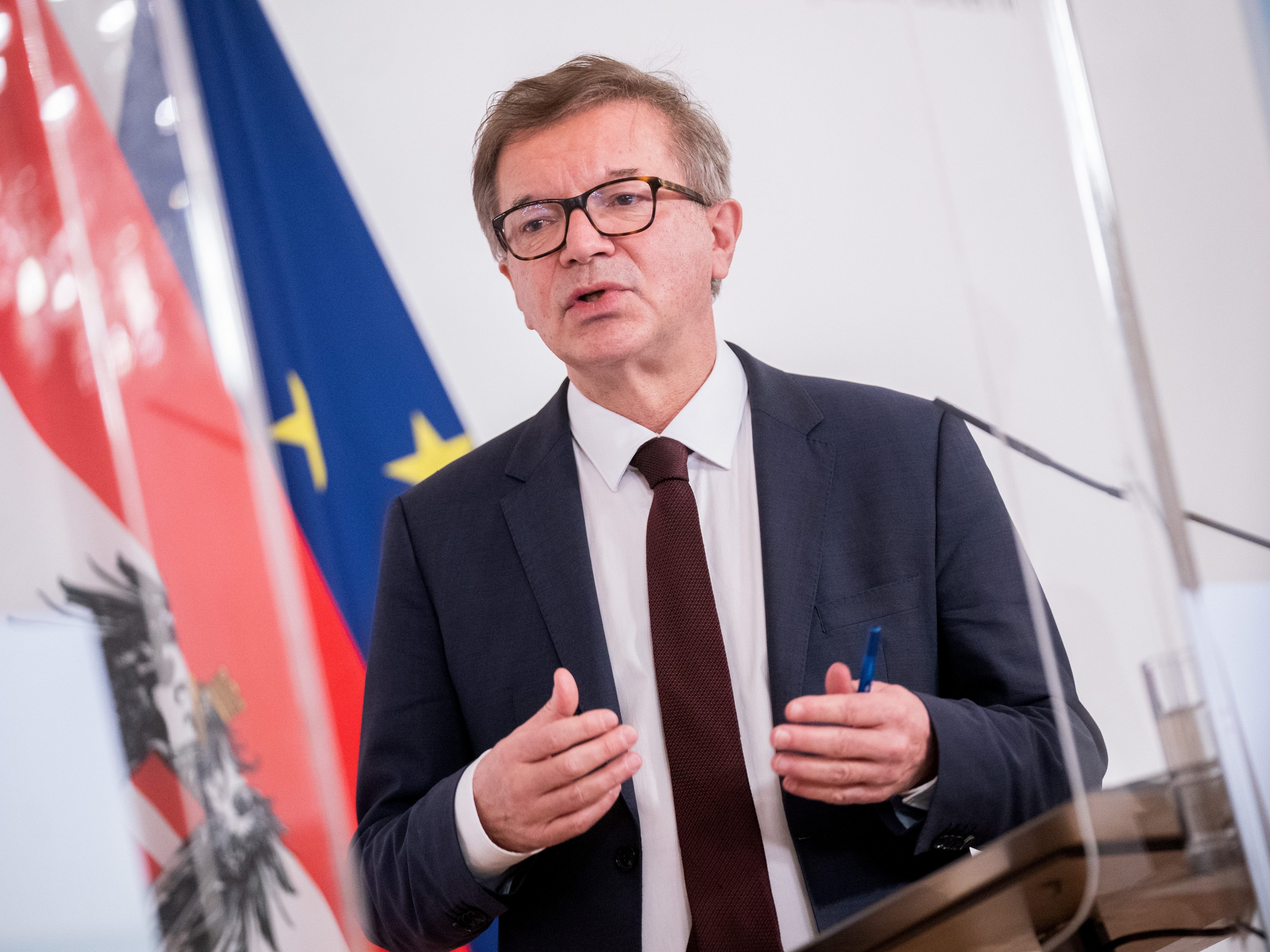 Gesundheitsminister Anschober ist krank.