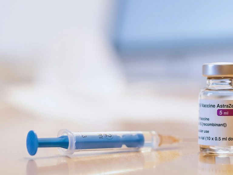 Das Nationale Impfgremium berät am heutigen Mittwoch erneut zum AstraZeneca-Impfstoff.