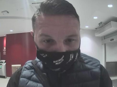 Die Polizei sucht diesen Mann. Die Polizei sucht diesen Mann.