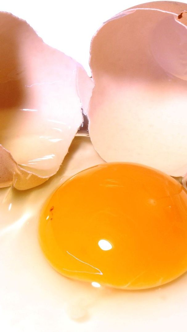 Die Lebensmittelindustrie widerspricht den Tierschützern bei der Behauptung, es gäbe viele verstecke Käfigeier in Fertigprodukten.