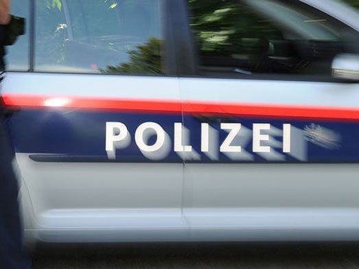 Die Polizei sucht Hinweise zur Identität des Toten. Die Polizei sucht Hinweise zur Identität des Toten.