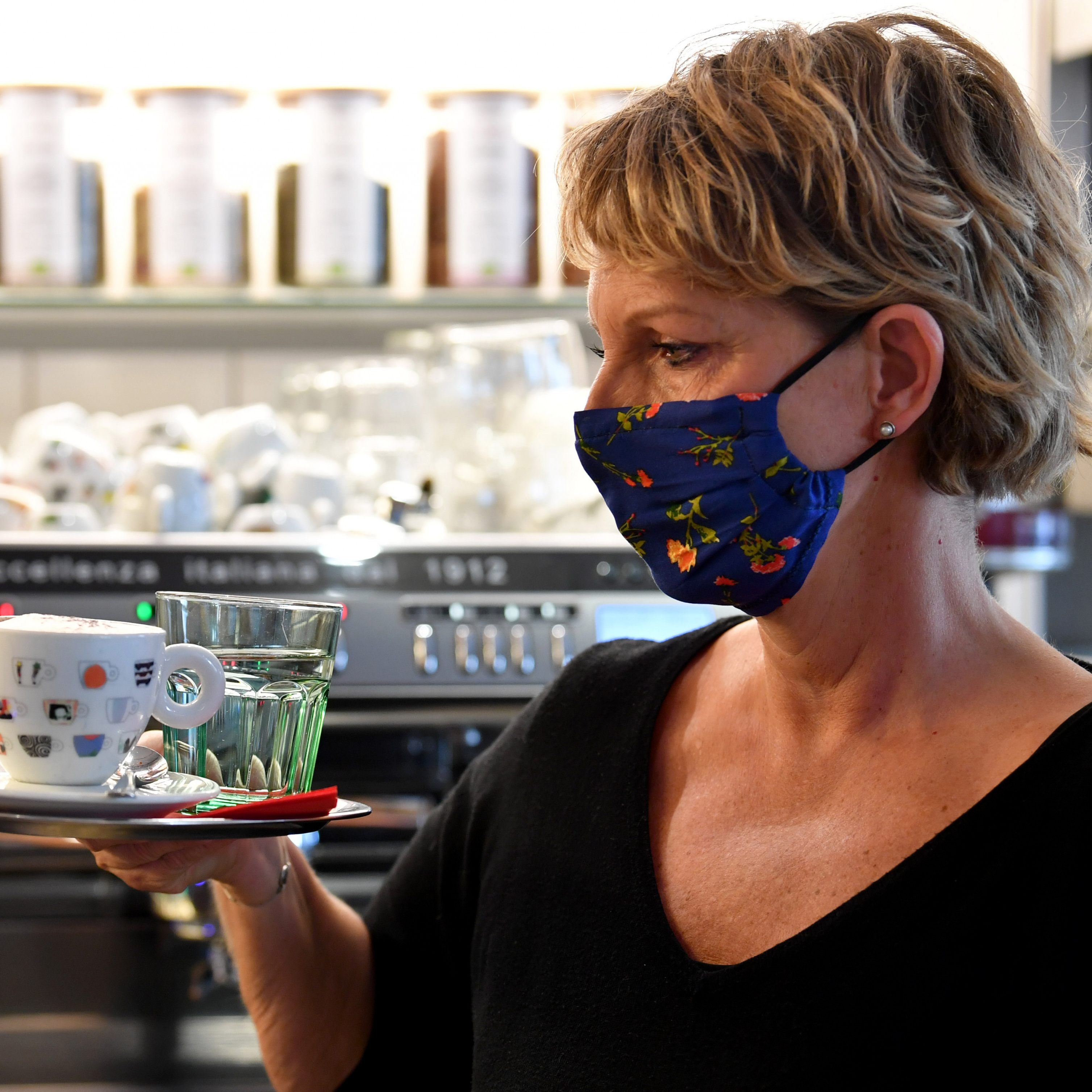 Viele Frauen arbeiten in der besonders stark betroffenen Gastronomie.