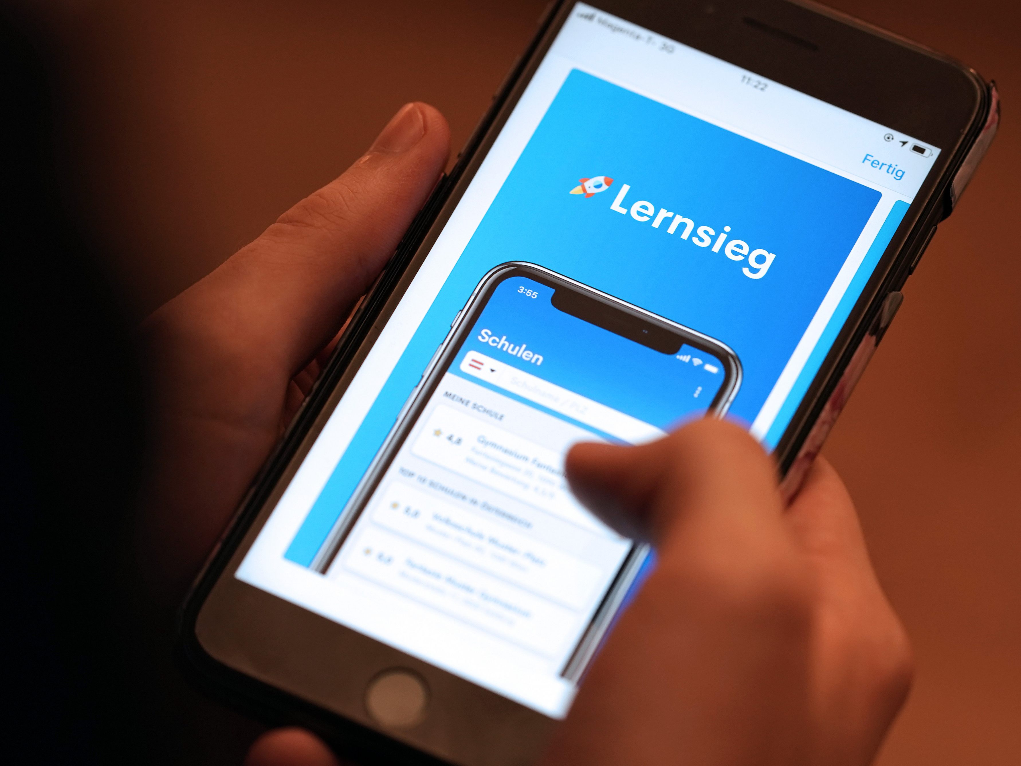 In der App Lernsieg können Lehrer bewertet werden. In der App Lernsieg können Lehrer bewertet werden.