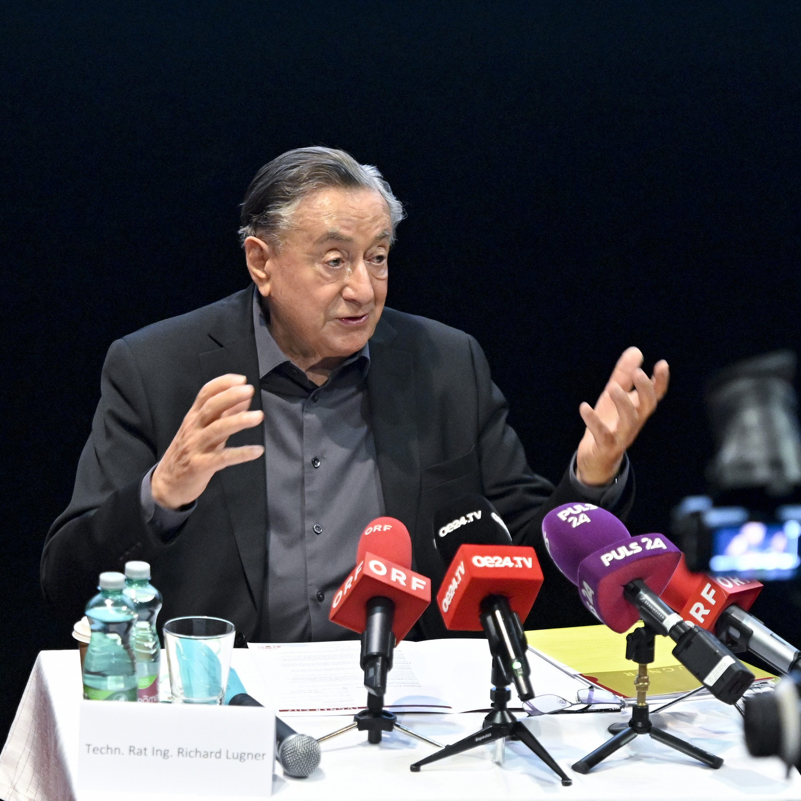 "Auch Vermieter haben Rechte", meinte Richard Lugner bei einer Pressekonferenz am Donnerstag.