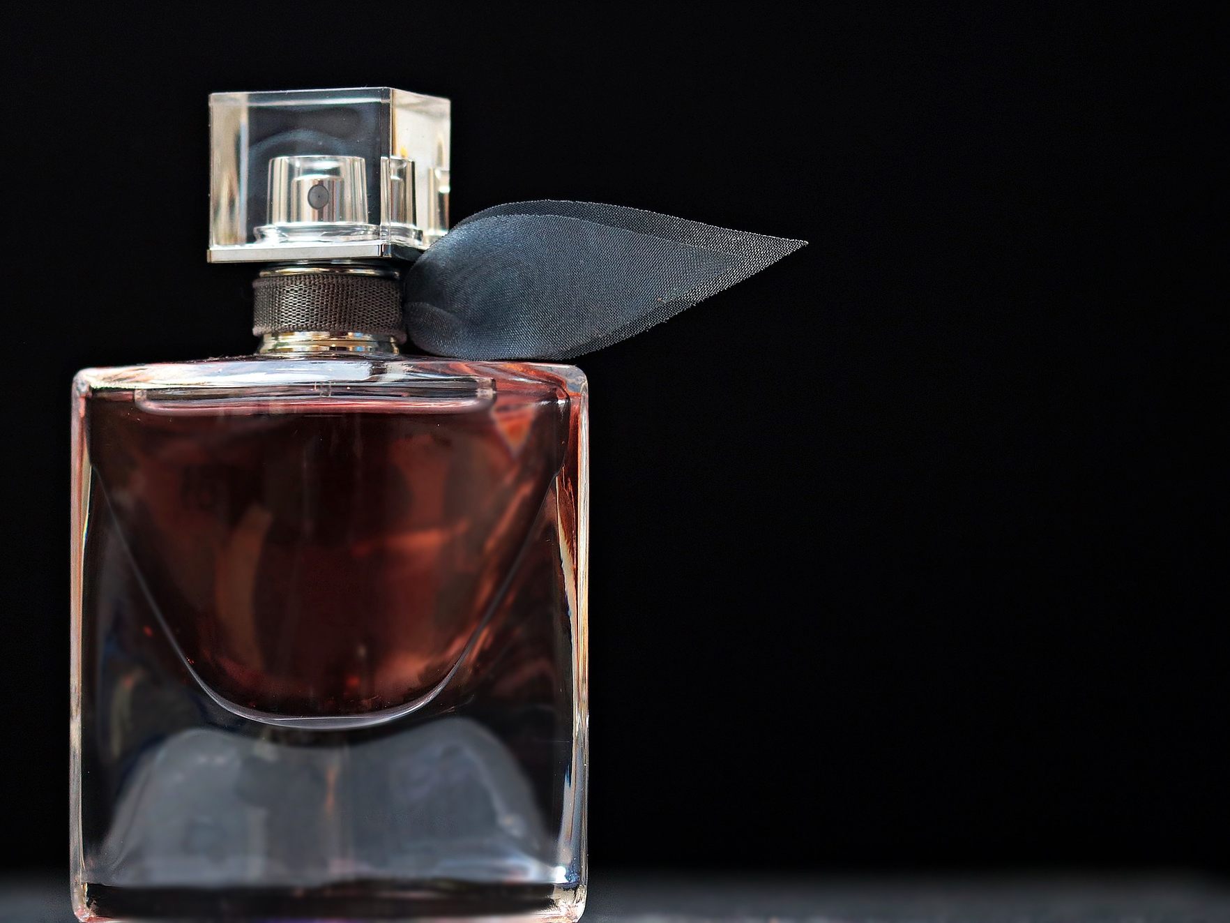 Der 36-Jährige soll für weitere 19 Parfum-Diebstähle verantwortlich sein. Der 36-Jährige soll für weitere 19 Parfum-Diebstähle verantwortlich sein.