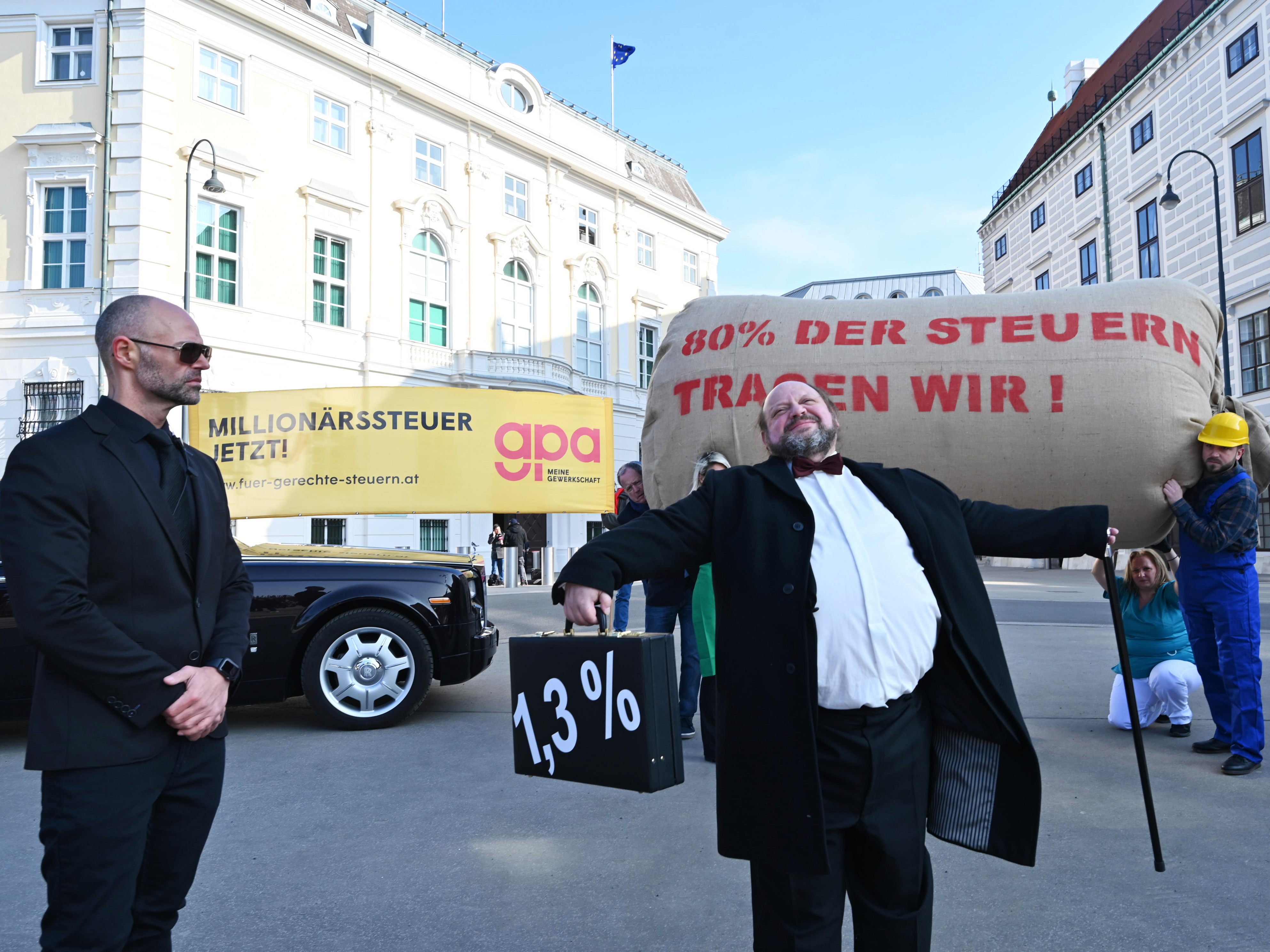 Die GPA demonstrierte vor dem Kanzleramt.