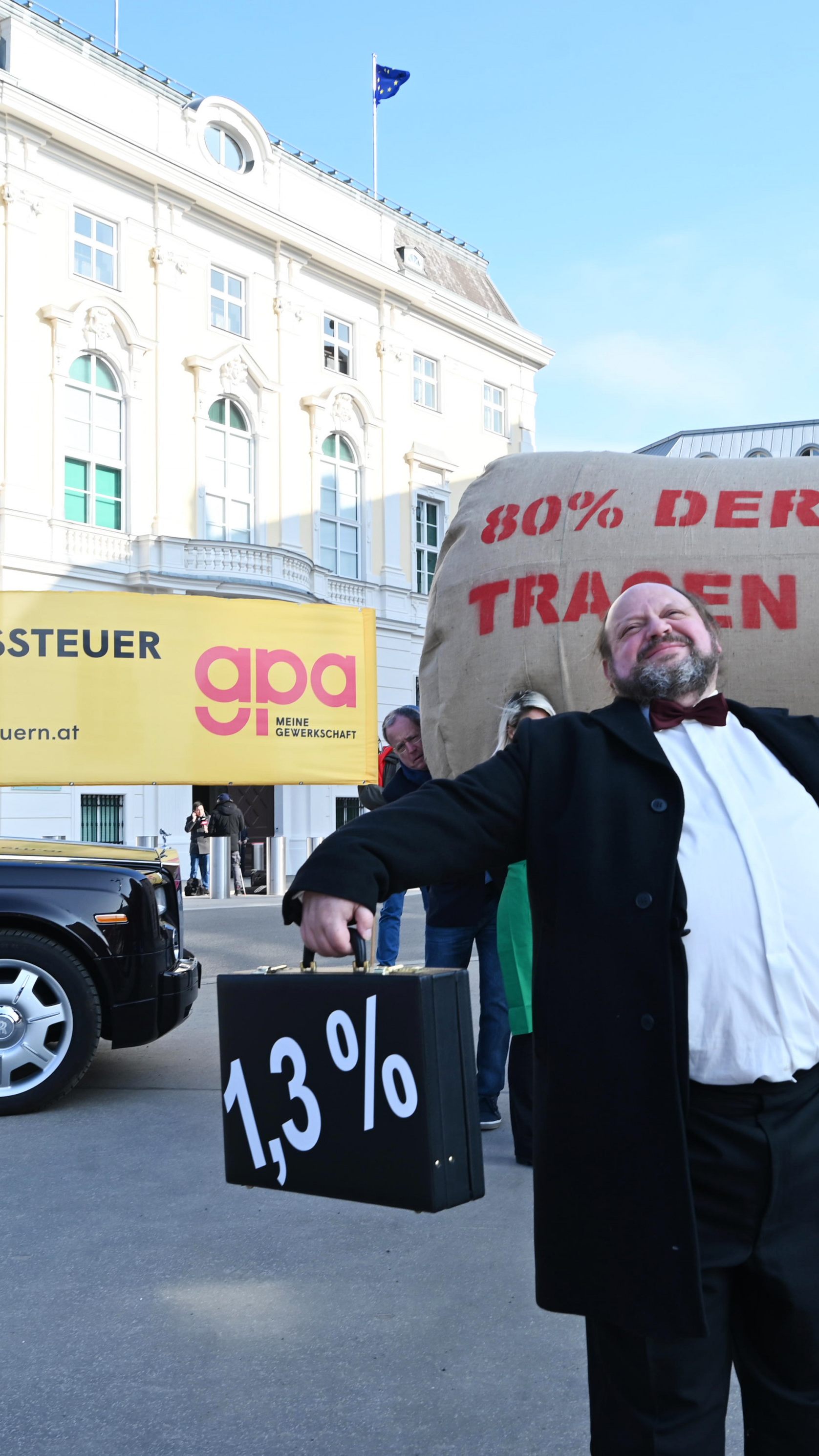 Die GPA demonstrierte vor dem Kanzleramt.