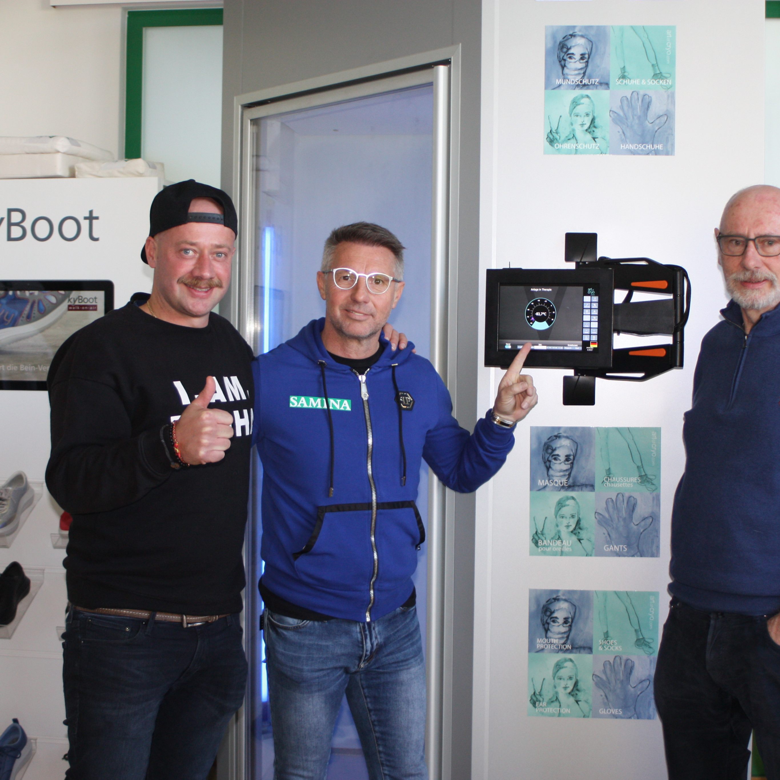 Philipp Amann (l.), Samina Botschafter Damir Canadi und Gründer Günther W. Amann im Smalltalk