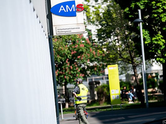 Die Coronakrise belastet weiterhin den Arbeitsmarkt