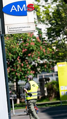 Die Coronakrise belastet weiterhin den Arbeitsmarkt