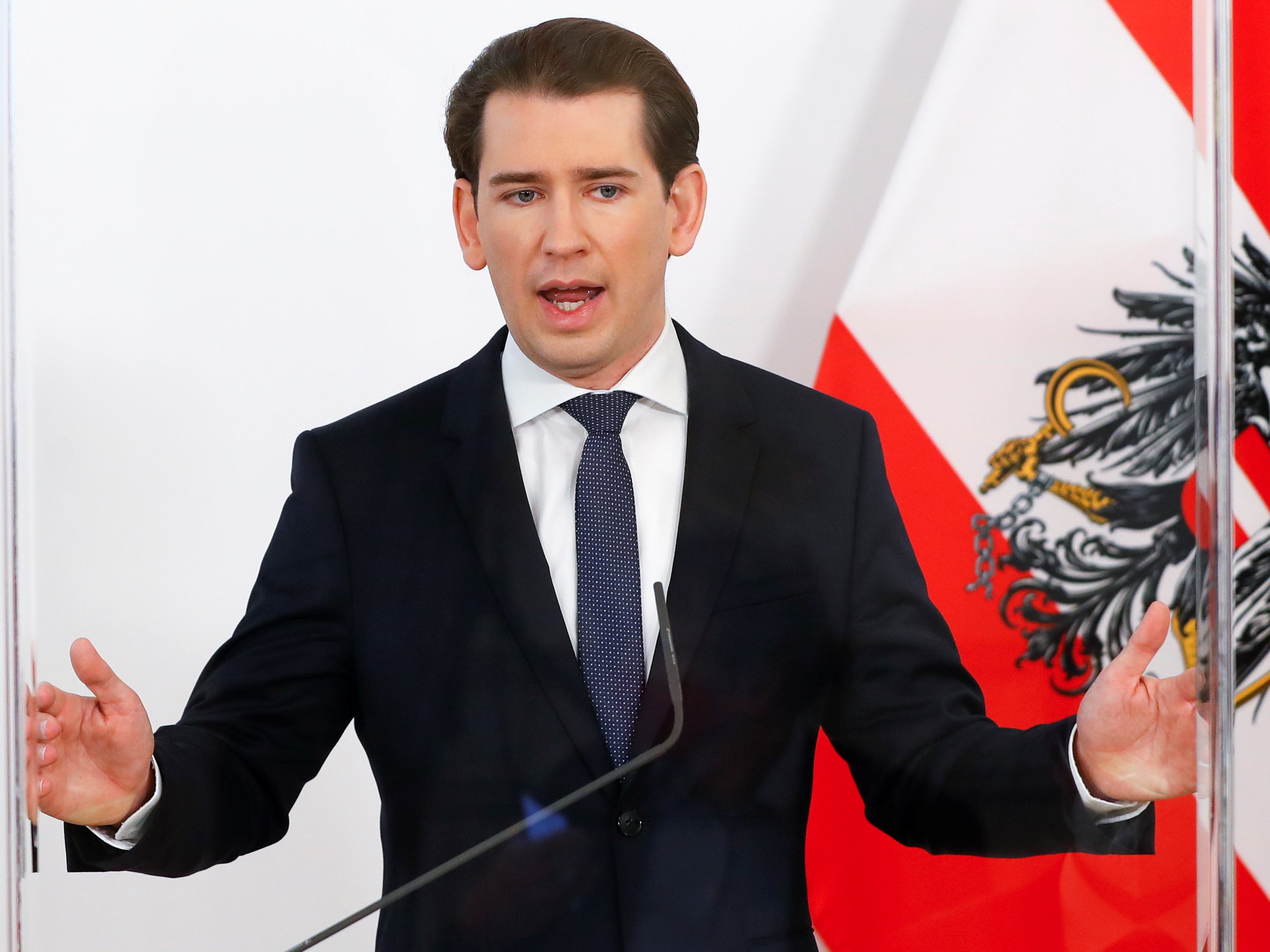 Schon im Sommer wird man laut Kurz zur Normalität zurückkehren können. Schon im Sommer wird man laut Kurz zur Normalität zurückkehren können.