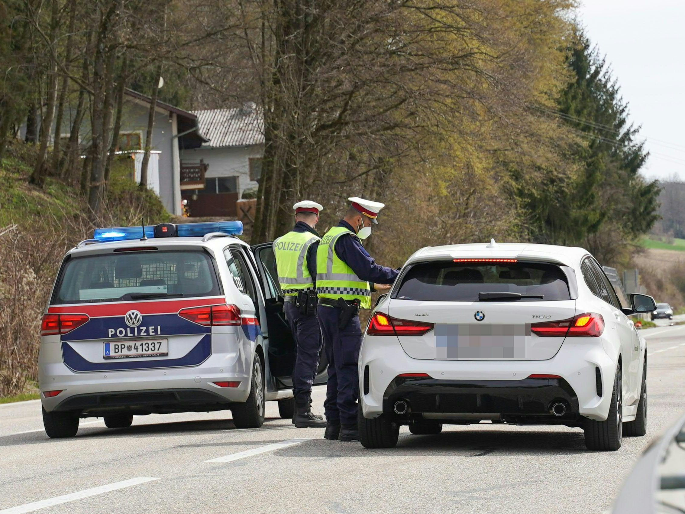 Die Schwerpunktkontrollen der Polizei bleiben aber vorerst.