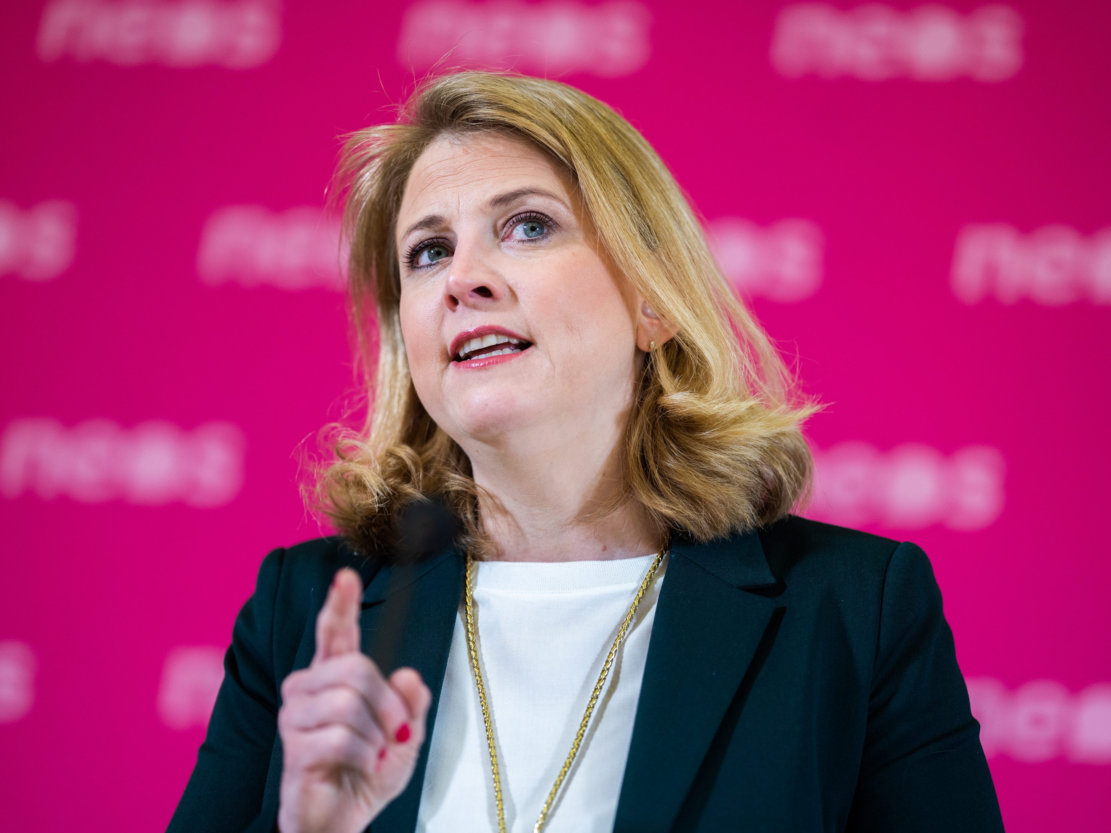 Pressekonferenz der NEOS.