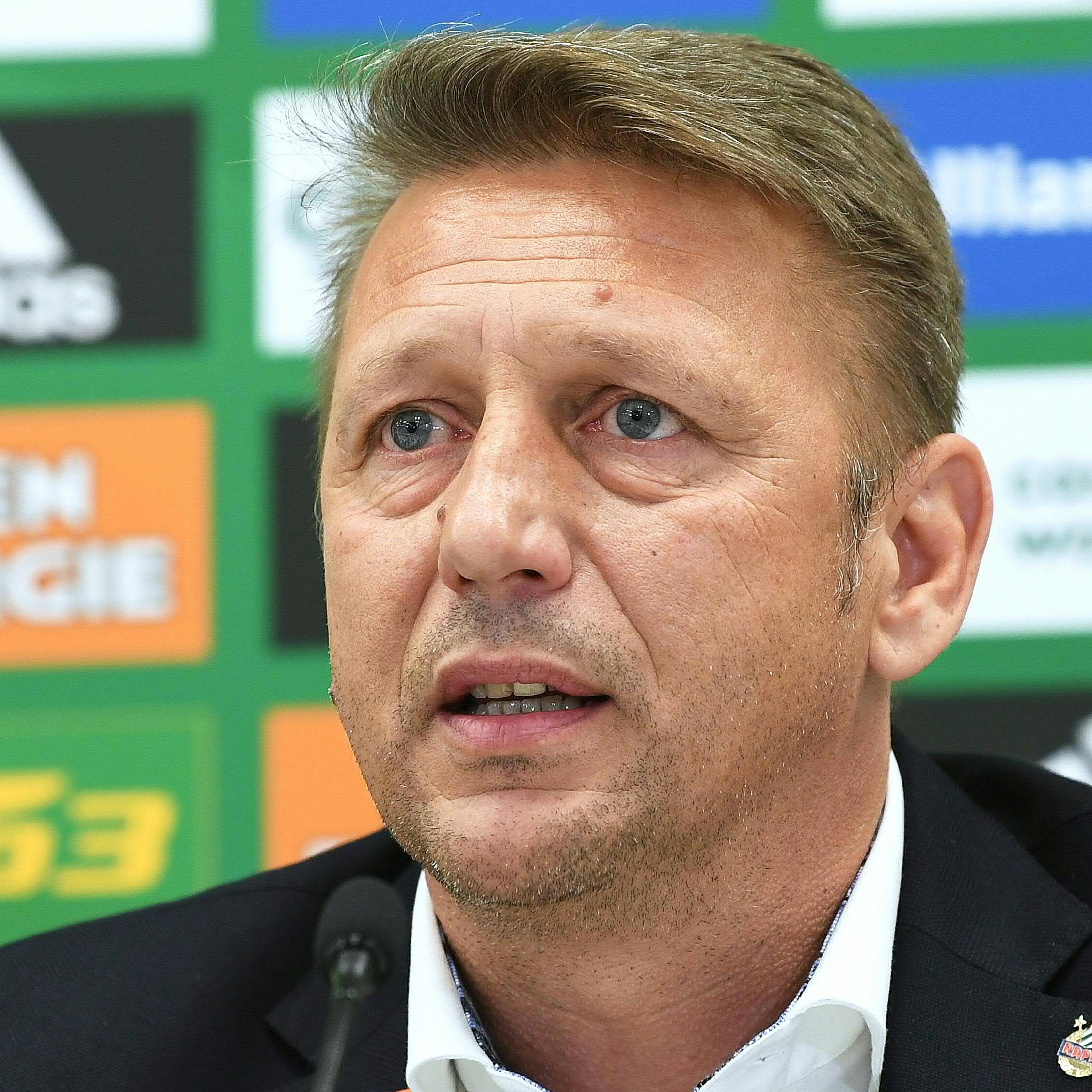 Vertrag mit Rapid Wien-Sportdirektor Zoran Barisic verlängert.