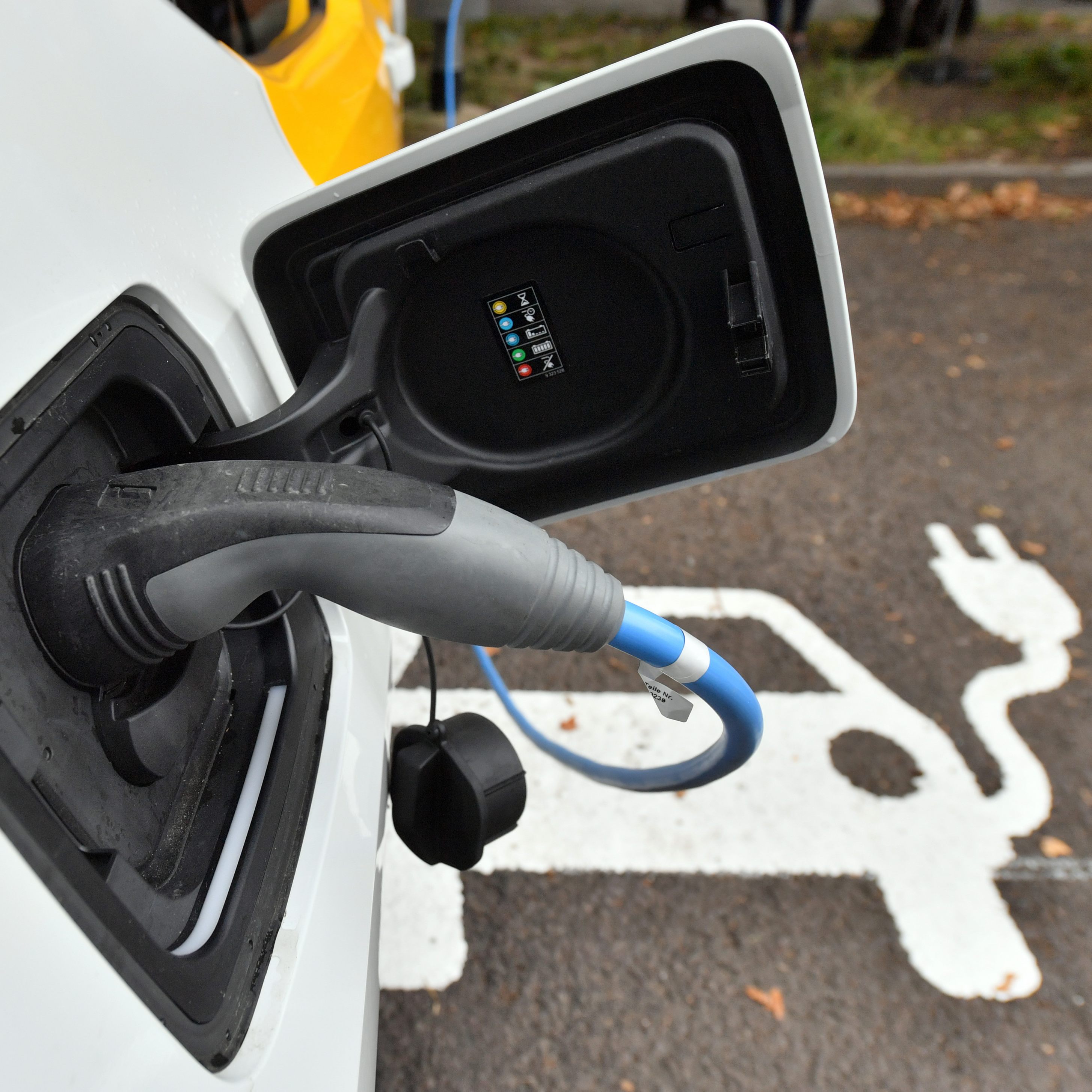 Derzeit gibt es 5.000 Ladestationen für E-Autos in Österreich.