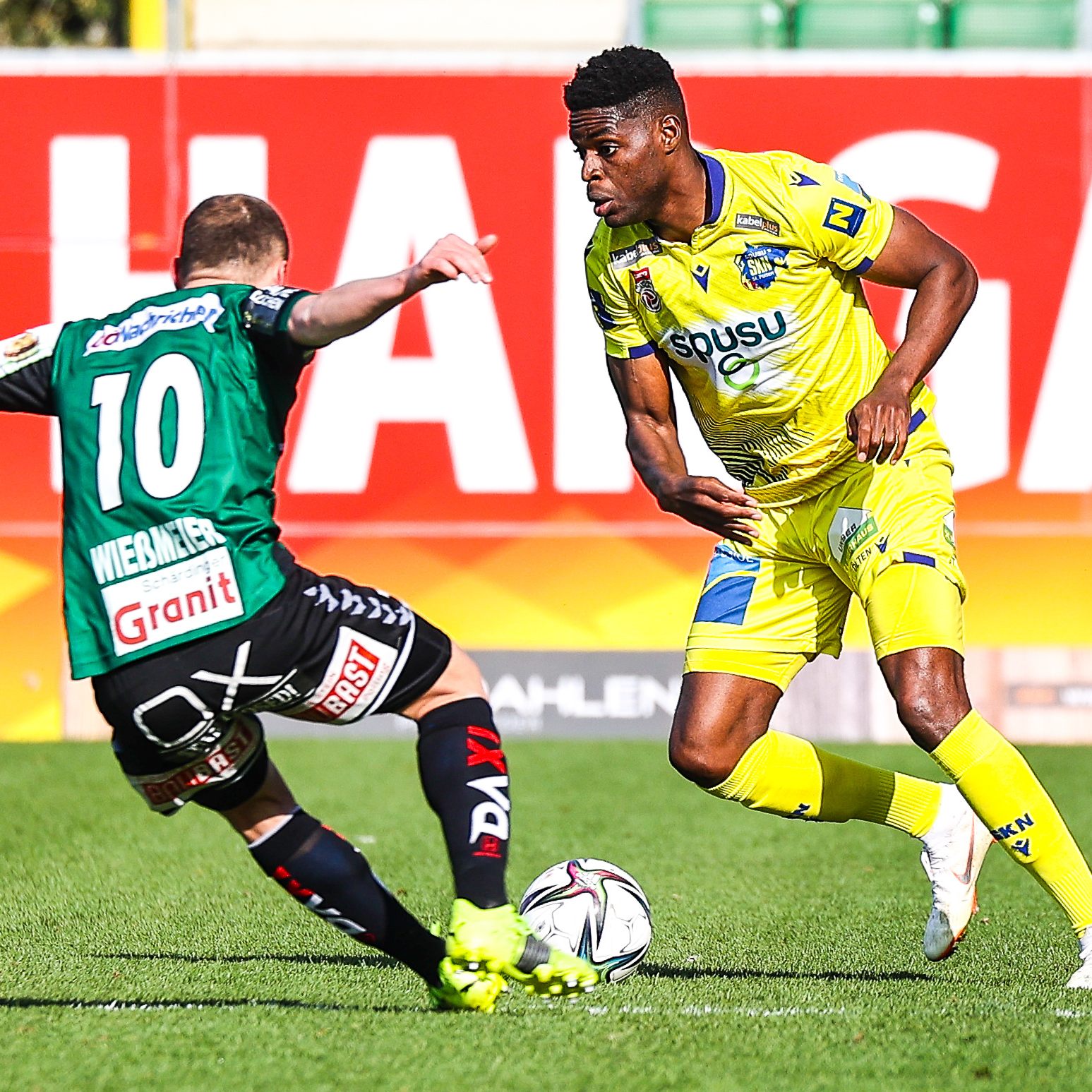 LIVE-Ticker zum Spiel SKN St. Pölten gegen SV Ried ab 18.30 Uhr.