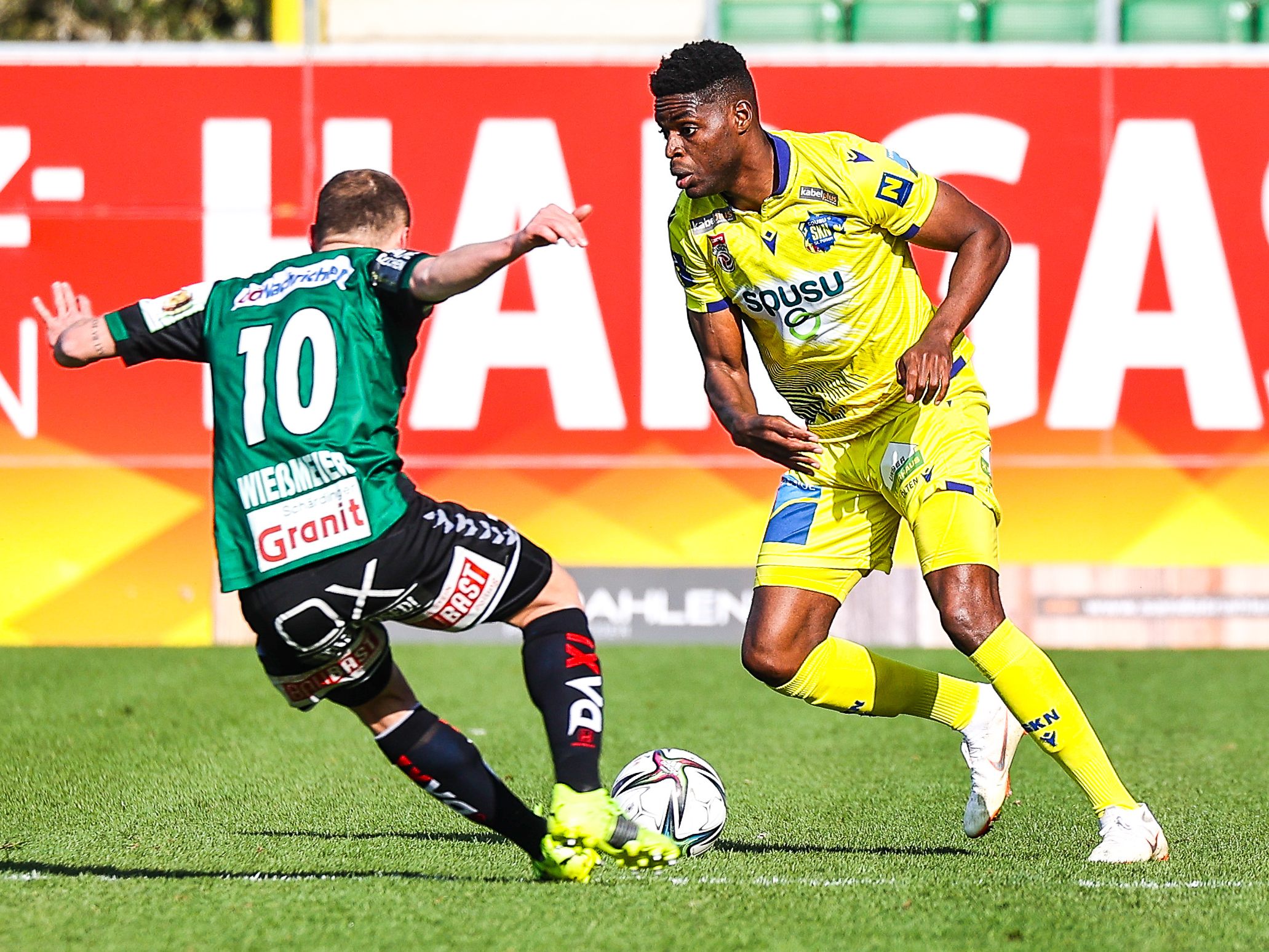 LIVE-Ticker zum Spiel SKN St. Pölten gegen SV Ried ab 18.30 Uhr. LIVE-Ticker zum Spiel SKN St. Pölten gegen SV Ried ab 18.30 Uhr.
