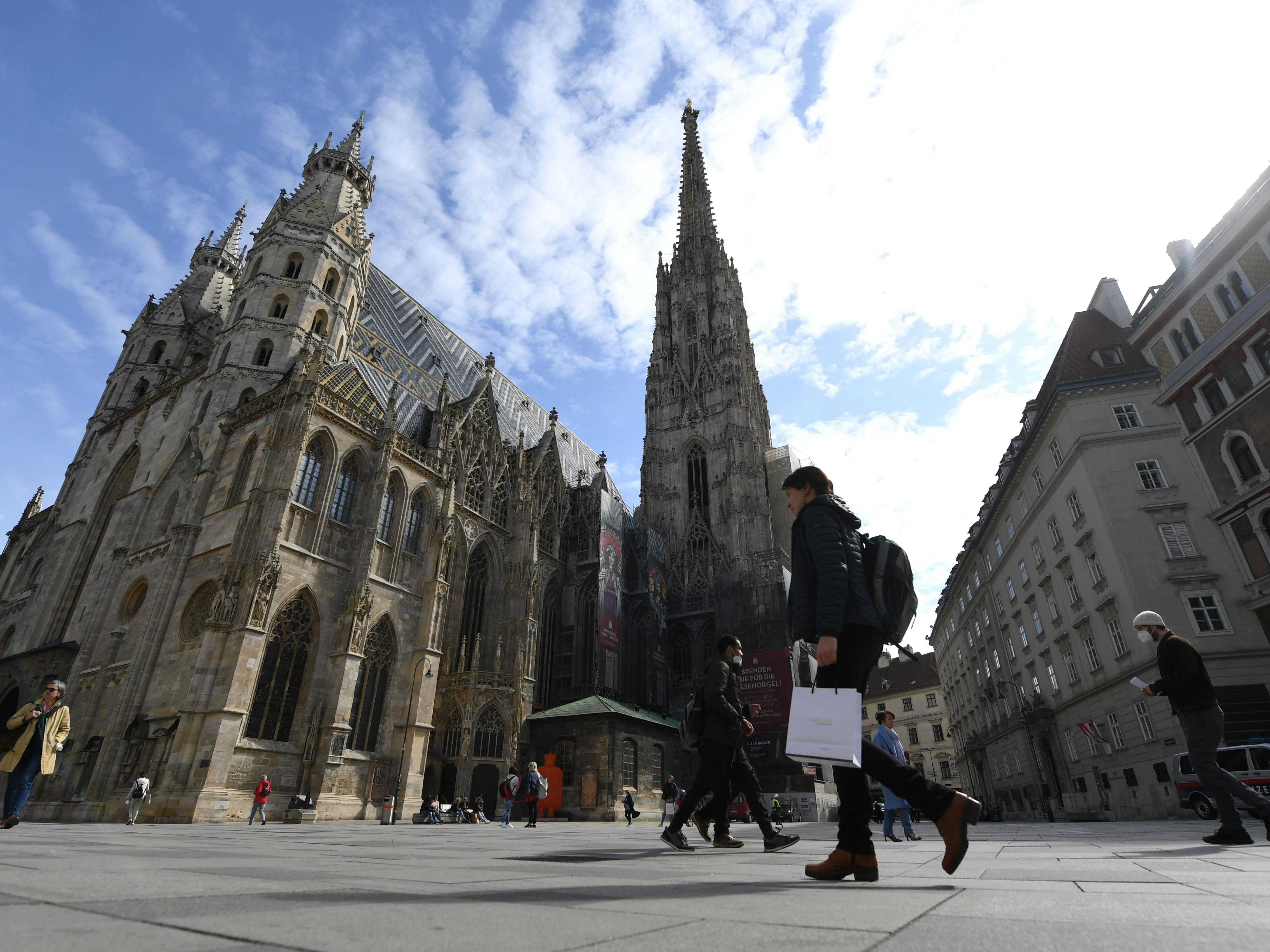 Die Mahnwache und das Gebet finden am Wiener Stephansplatz statt. Die Mahnwache und das Gebet finden am Wiener Stephansplatz statt.