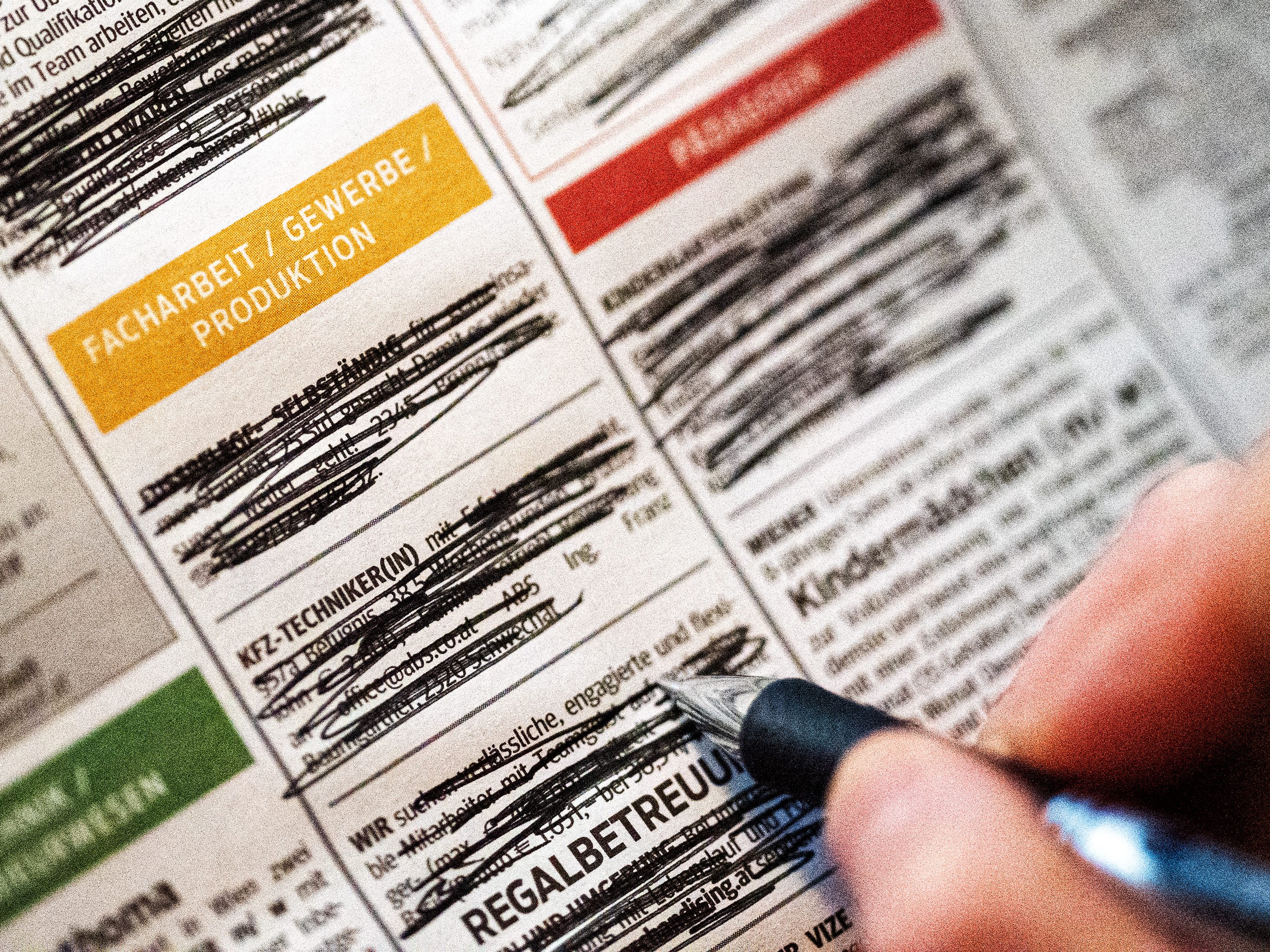 Stellenanzeigen in 22 Printmedien und 35 Jobbörsen wurde für eine Studie unter die Lupe genommen Stellenanzeigen in 22 Printmedien und 35 Jobbörsen wurde für eine Studie unter die Lupe genommen