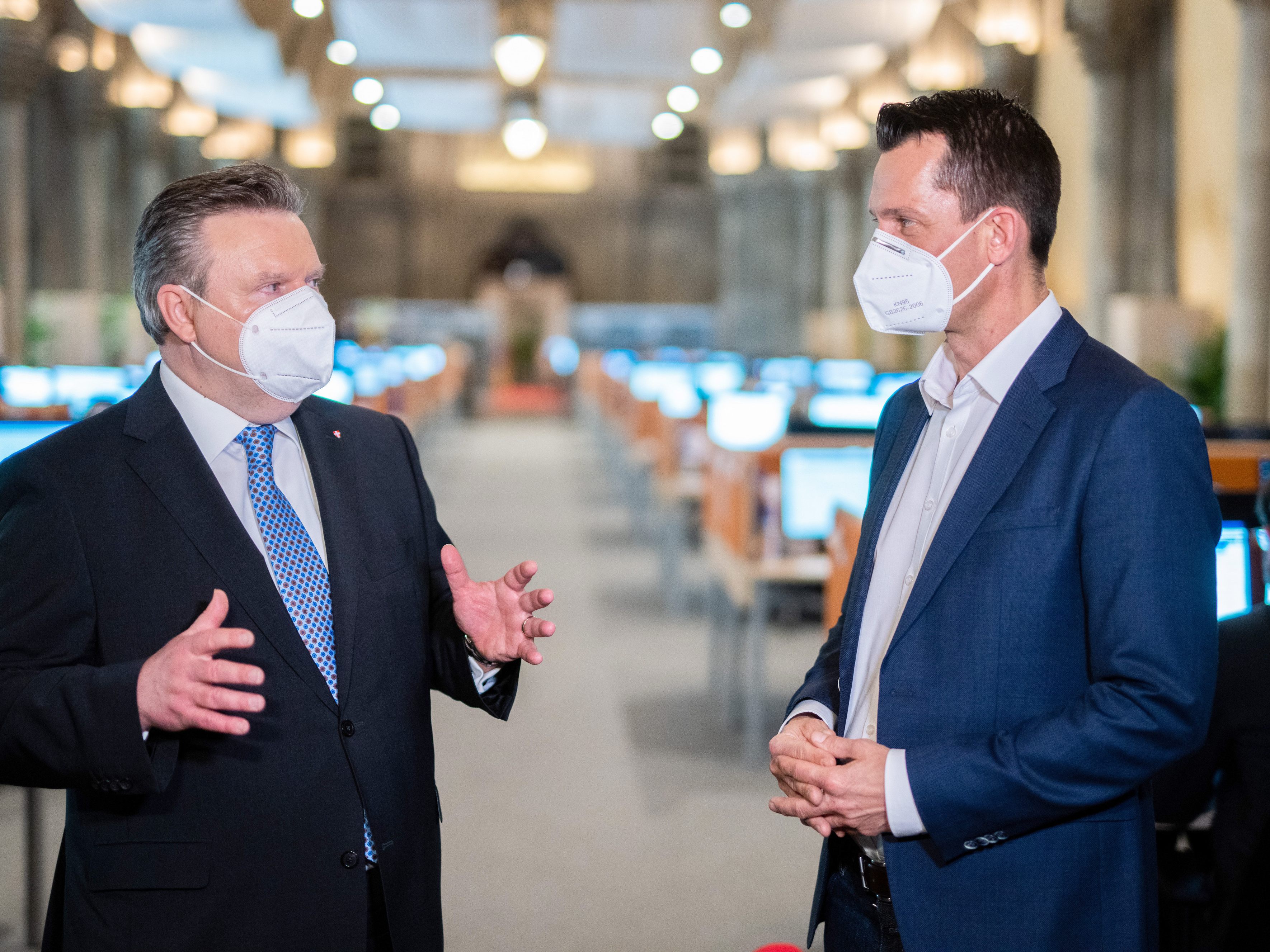 Der neue Gesundheitsminister Mückstein absolvierte einen Arbeitsbesuch bei Wiens Bürgermeister Ludwig. Der neue Gesundheitsminister Mückstein absolvierte einen Arbeitsbesuch bei Wiens Bürgermeister Ludwig.