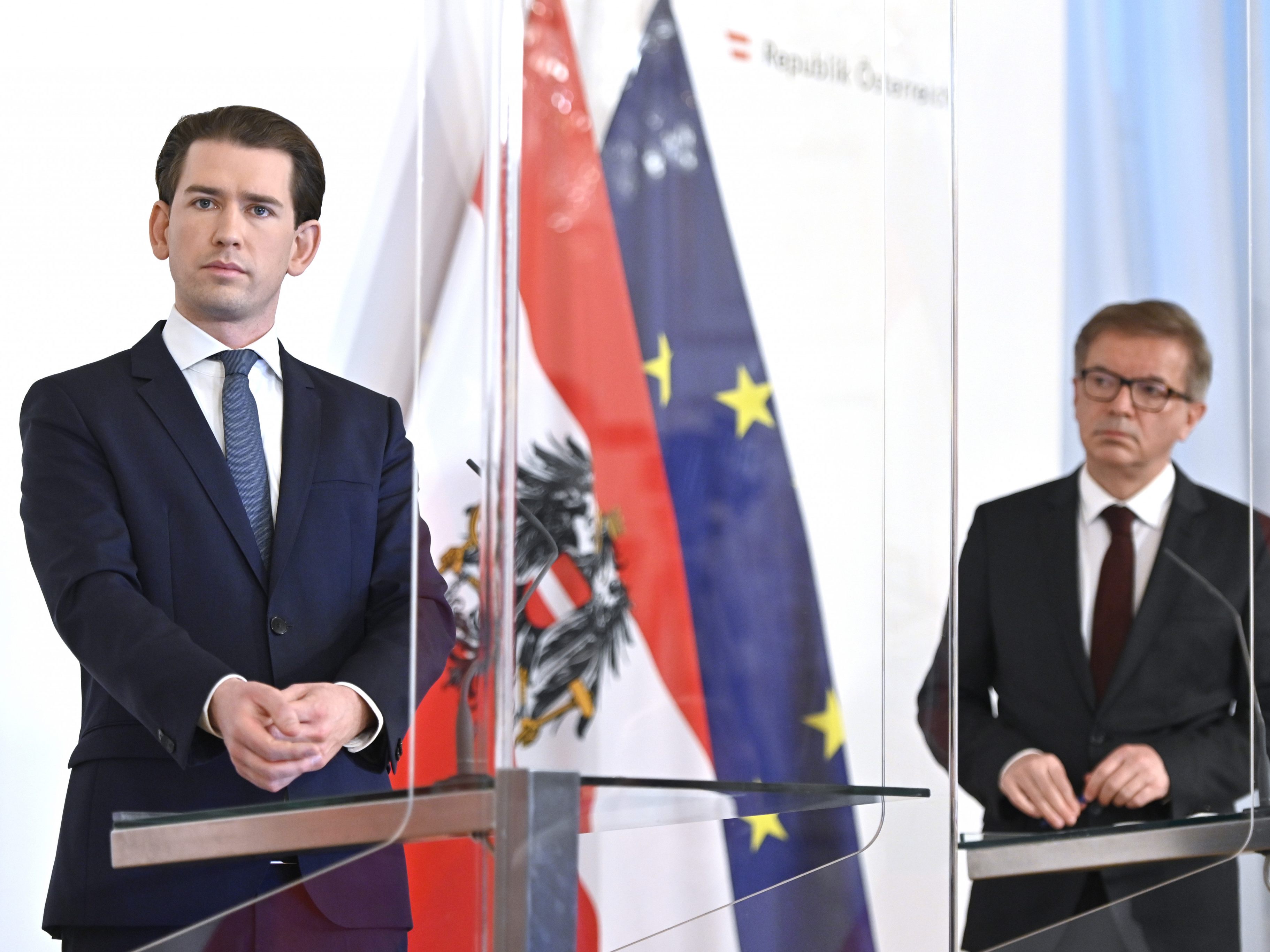 LIVE: Pressekonferenz nach Intensiv-Gipfel in Wien. LIVE: Pressekonferenz nach Intensiv-Gipfel in Wien.