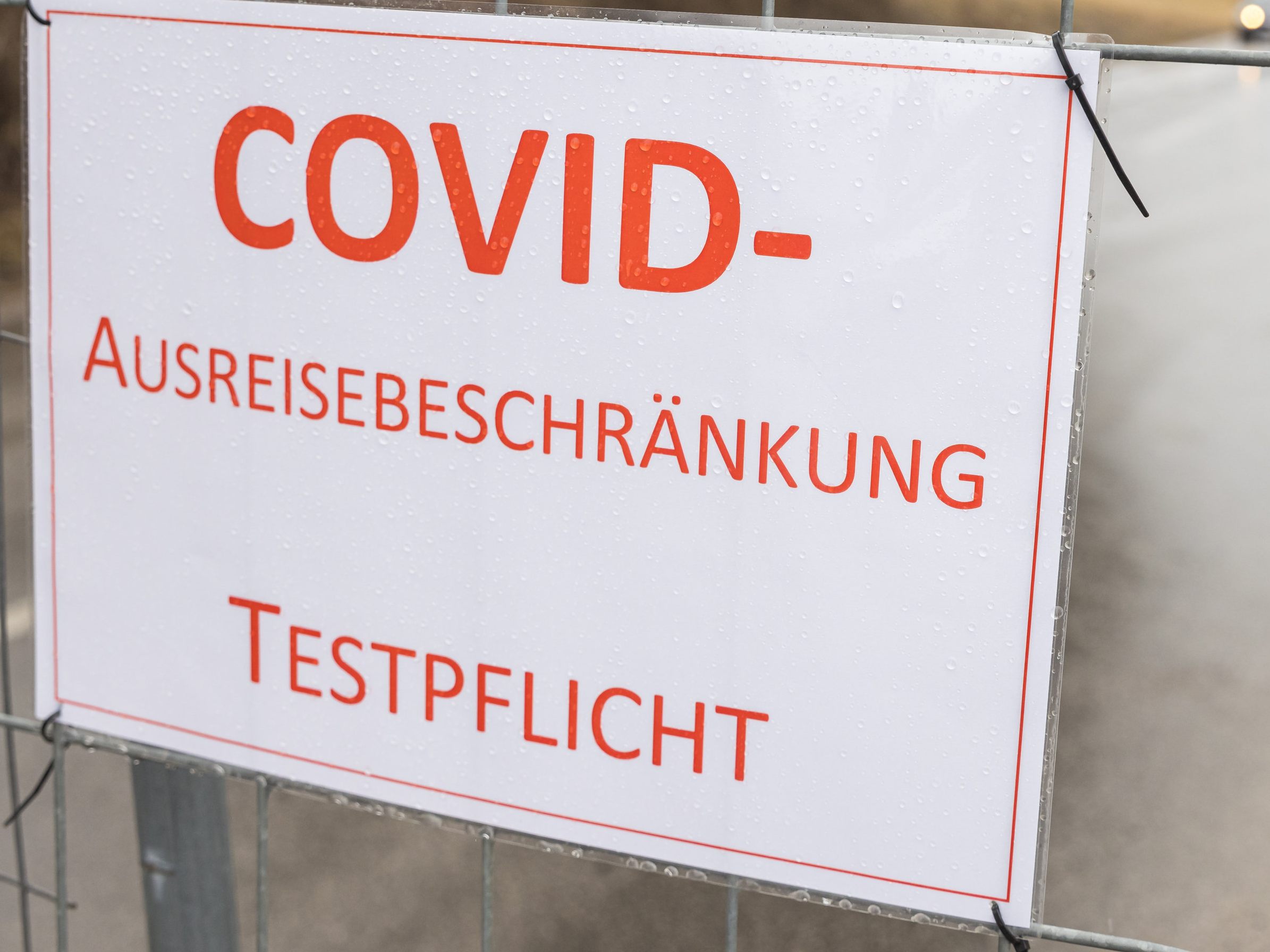 Bei den Ausreisekontrollen im Bregenzerwald wollen Staubildungen vermieden werden. Bei den Ausreisekontrollen im Bregenzerwald wollen Staubildungen vermieden werden.