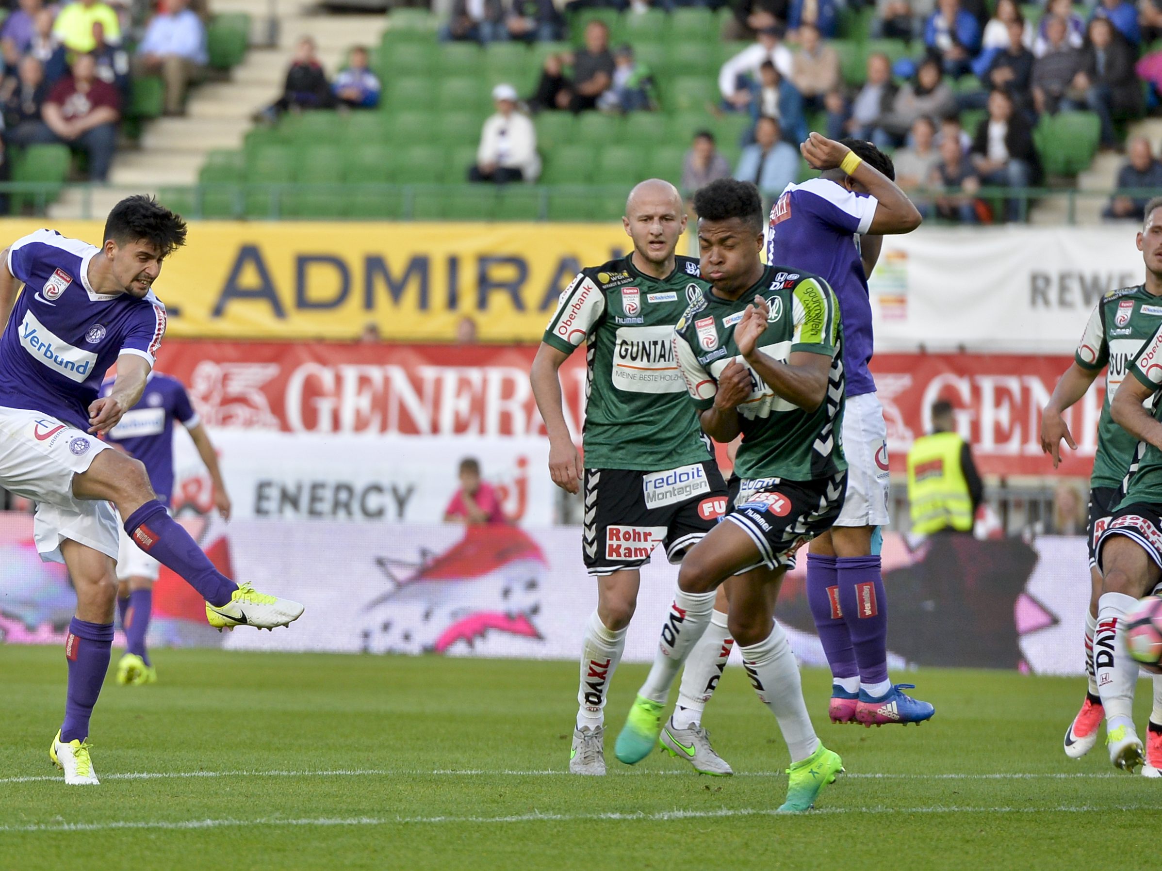 LIVE-Ticker zum Spiel Austria WIen gegen SV Ried ab 20.30 Uhr. LIVE-Ticker zum Spiel Austria WIen gegen SV Ried ab 20.30 Uhr.