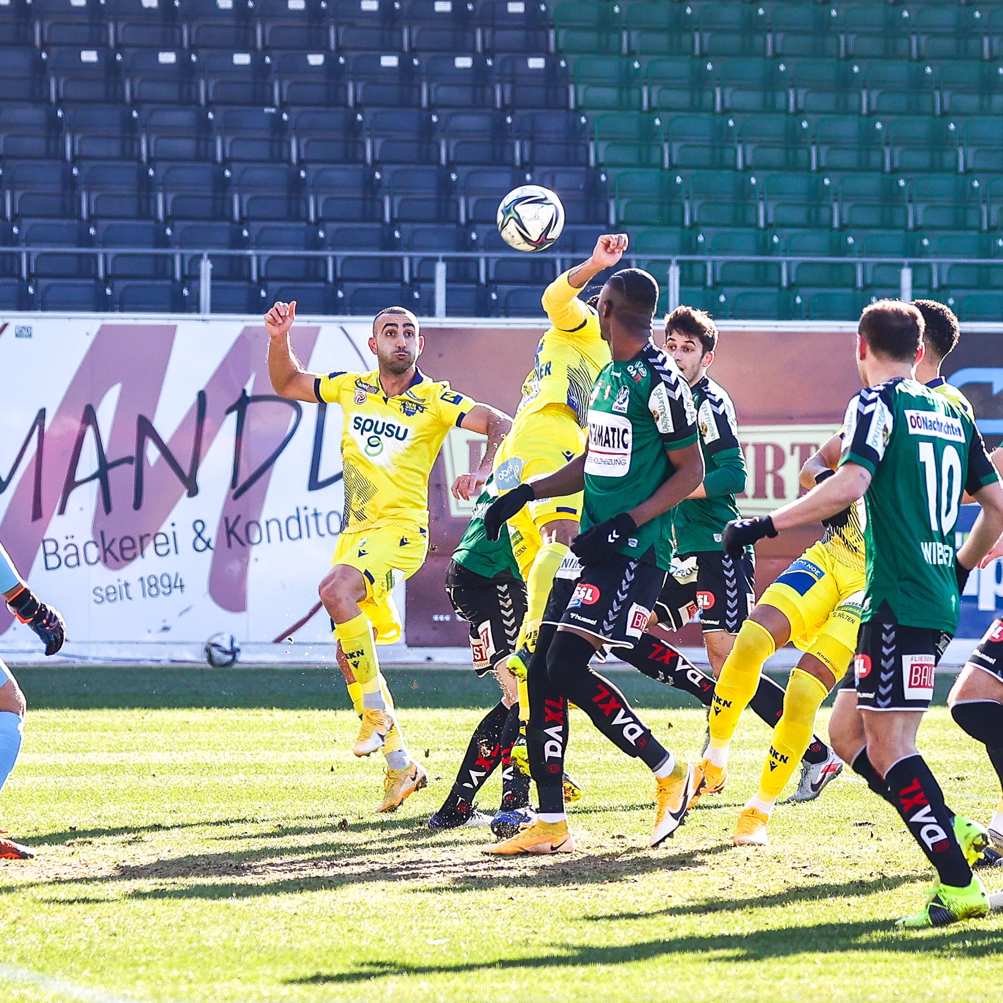 LIVE-Ticker zum Spiel SV Ried gegen SKN St. Pölten ab 17.00 Uhr.