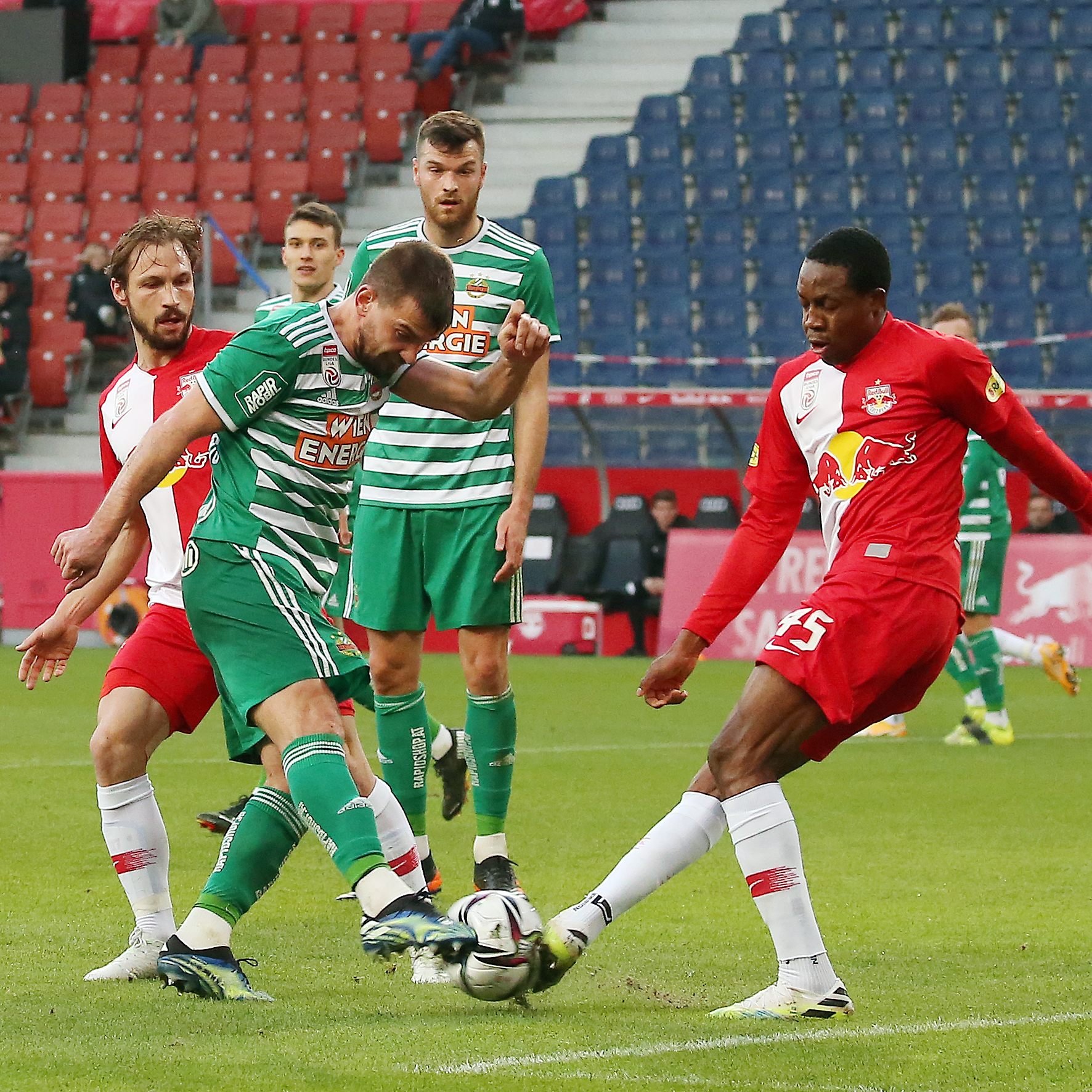 LIVE-Ticker zum Spiel Rapid Wien gegen Red Bull Salzburg ab 17.00 Uhr.