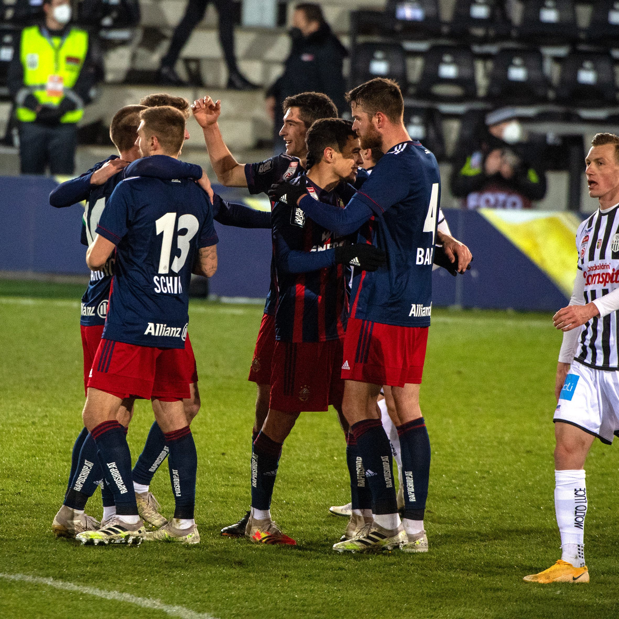 LIVE-Ticker zum Spiel LASK Linz gegen Rapid Wien ab 20.30 Uhr.