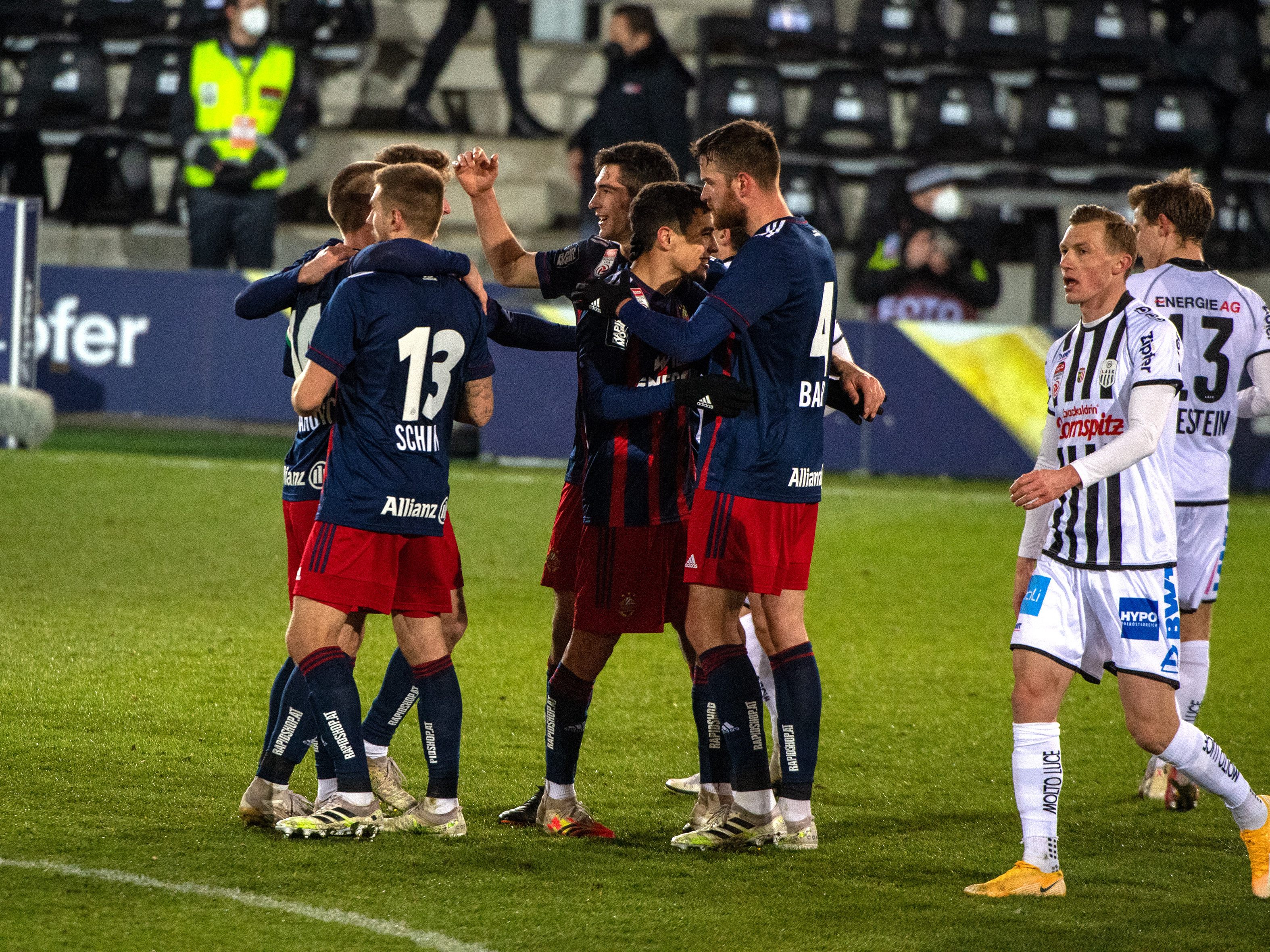 LIVE-Ticker zum Spiel LASK Linz gegen Rapid Wien ab 20.30 Uhr. LIVE-Ticker zum Spiel LASK Linz gegen Rapid Wien ab 20.30 Uhr.