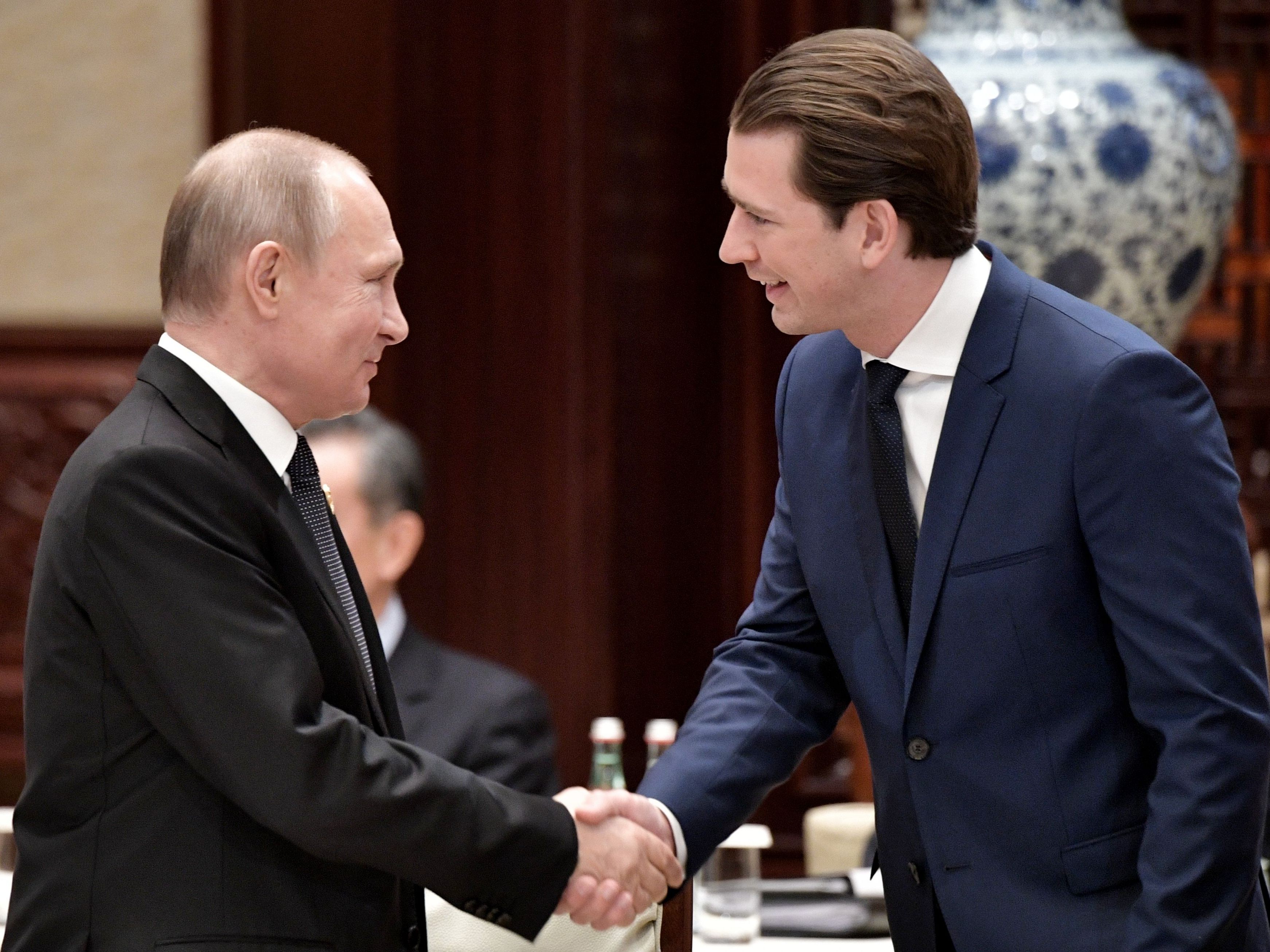 Putin und Kurz telefonierten miteinander. Putin und Kurz telefonierten miteinander.