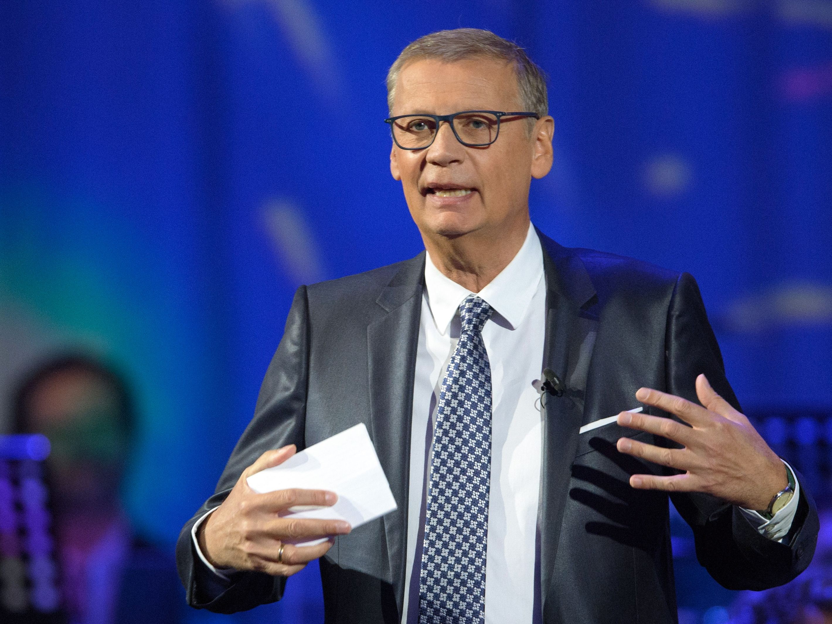 Günther Jauch erhielt nach Impfkampagne "massenhaft" Hassbriefe. Günther Jauch erhielt nach Impfkampagne "massenhaft" Hassbriefe.