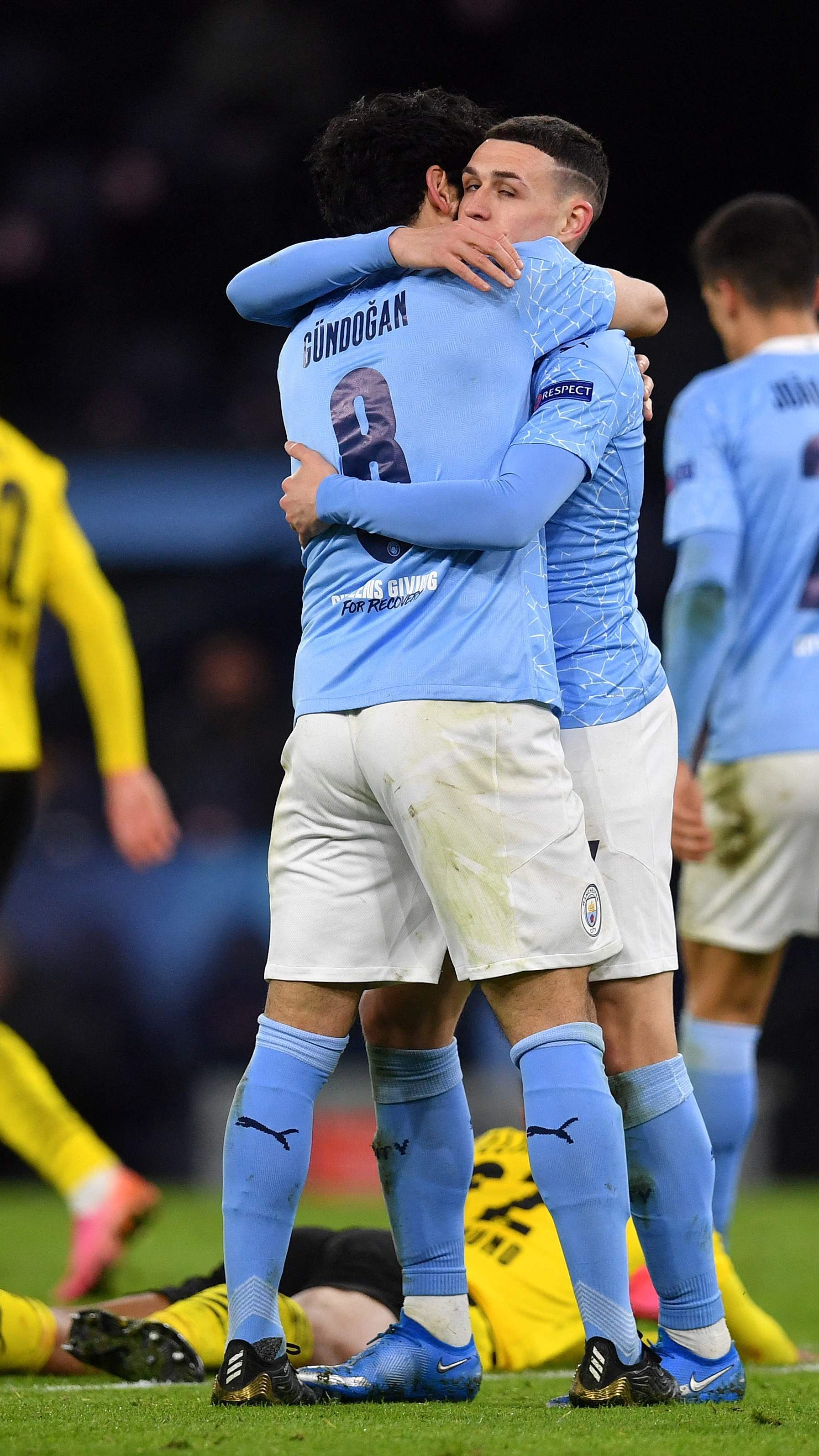 Manchester City jubelte über einen späten Erfolg gegen Dortmund.