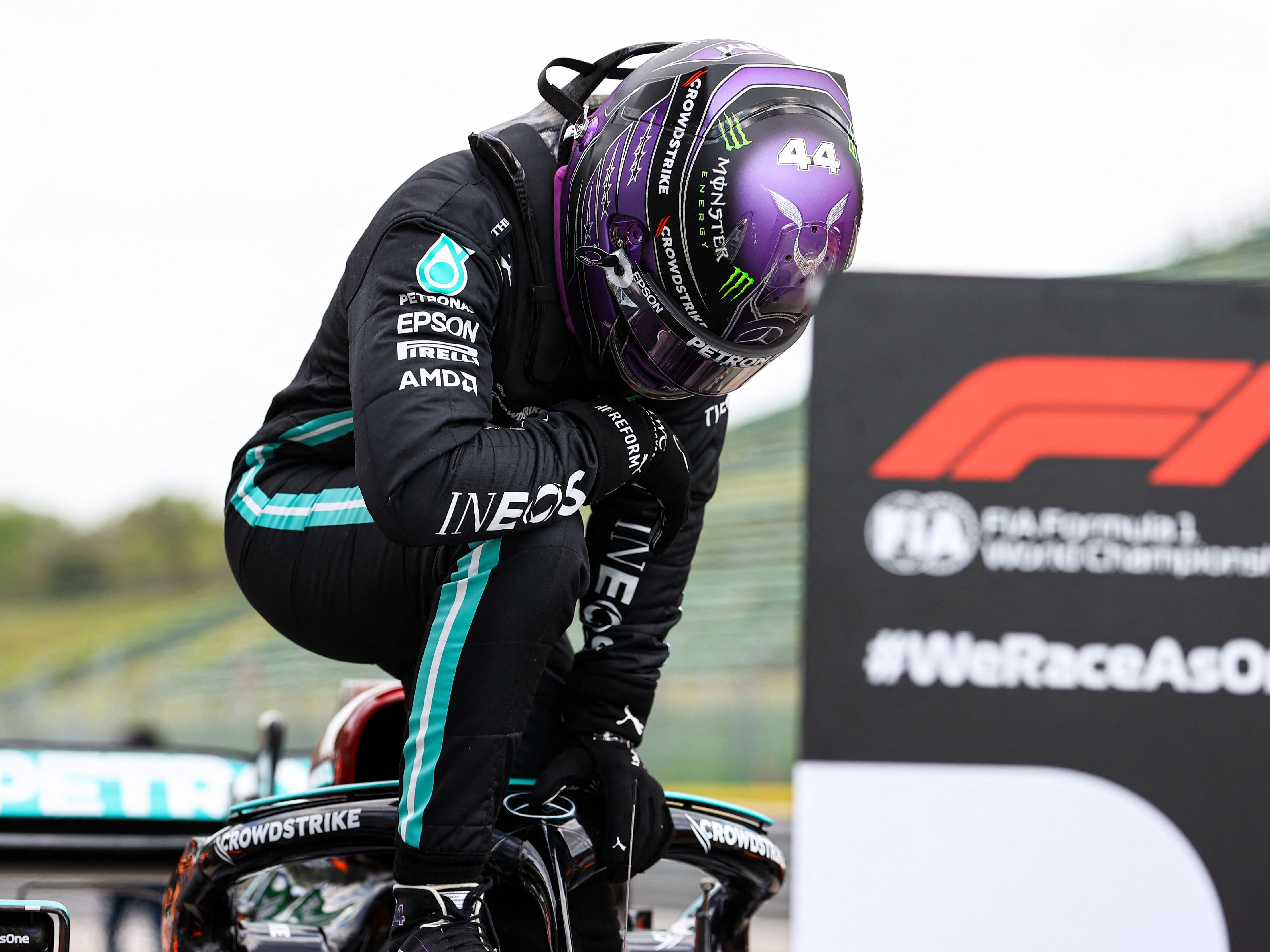 Lewis Hamilton holt sich in Imola seine 99. Pole Position.