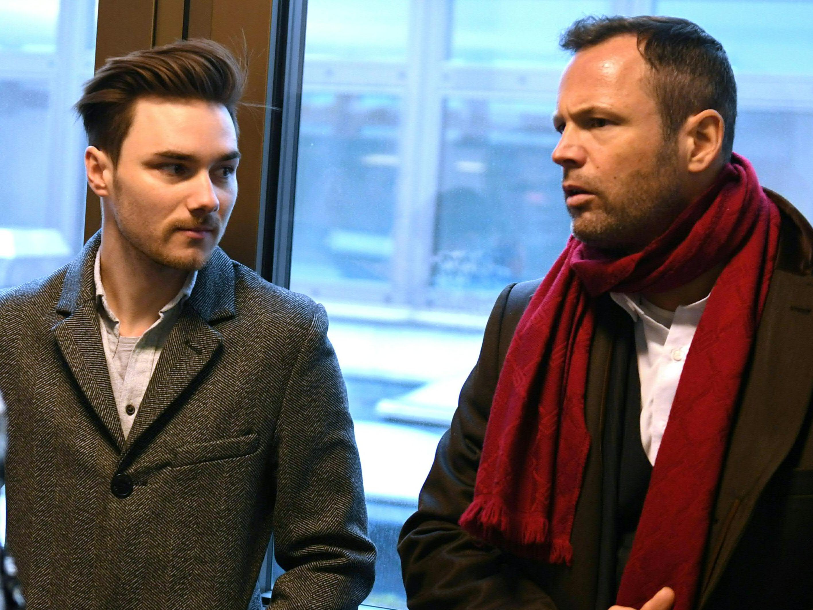 Dominik Baldauf (l.) und Anwalt Andreas Mauhart (r.) am Dienstag, 14. Jänner 2020, vor Beginn des Prozesses.