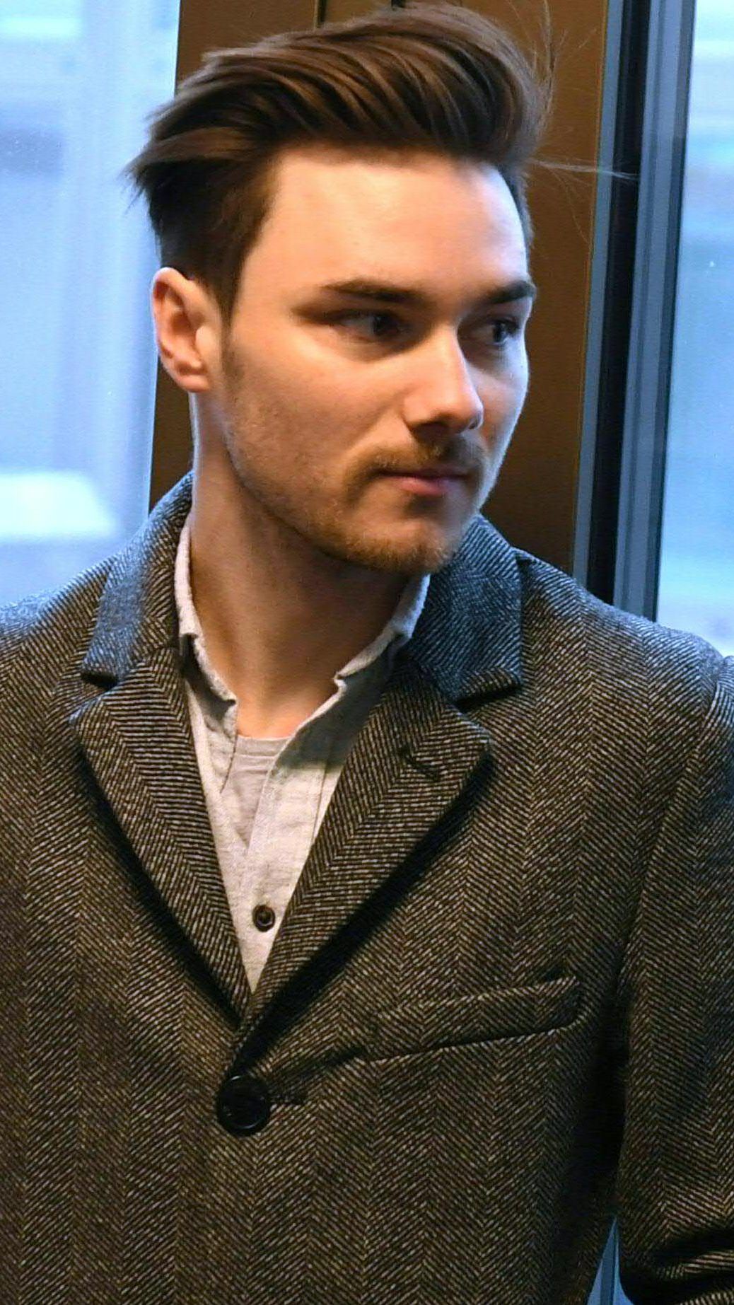 Dominik Baldauf (l.) und Anwalt Andreas Mauhart (r.) am Dienstag, 14. Jänner 2020, vor Beginn des Prozesses.