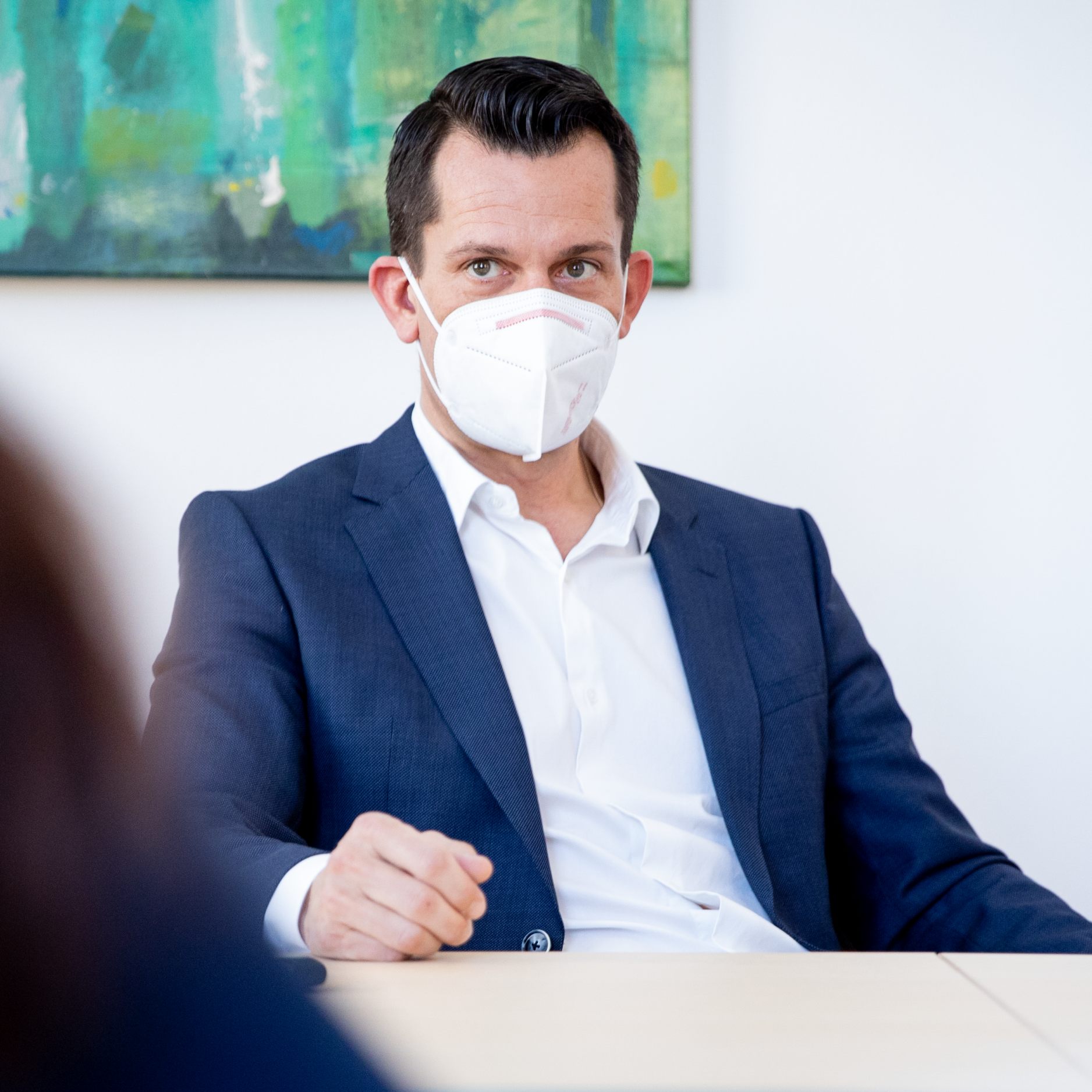 Minister Mückstein im Gespräch mit den "VN"