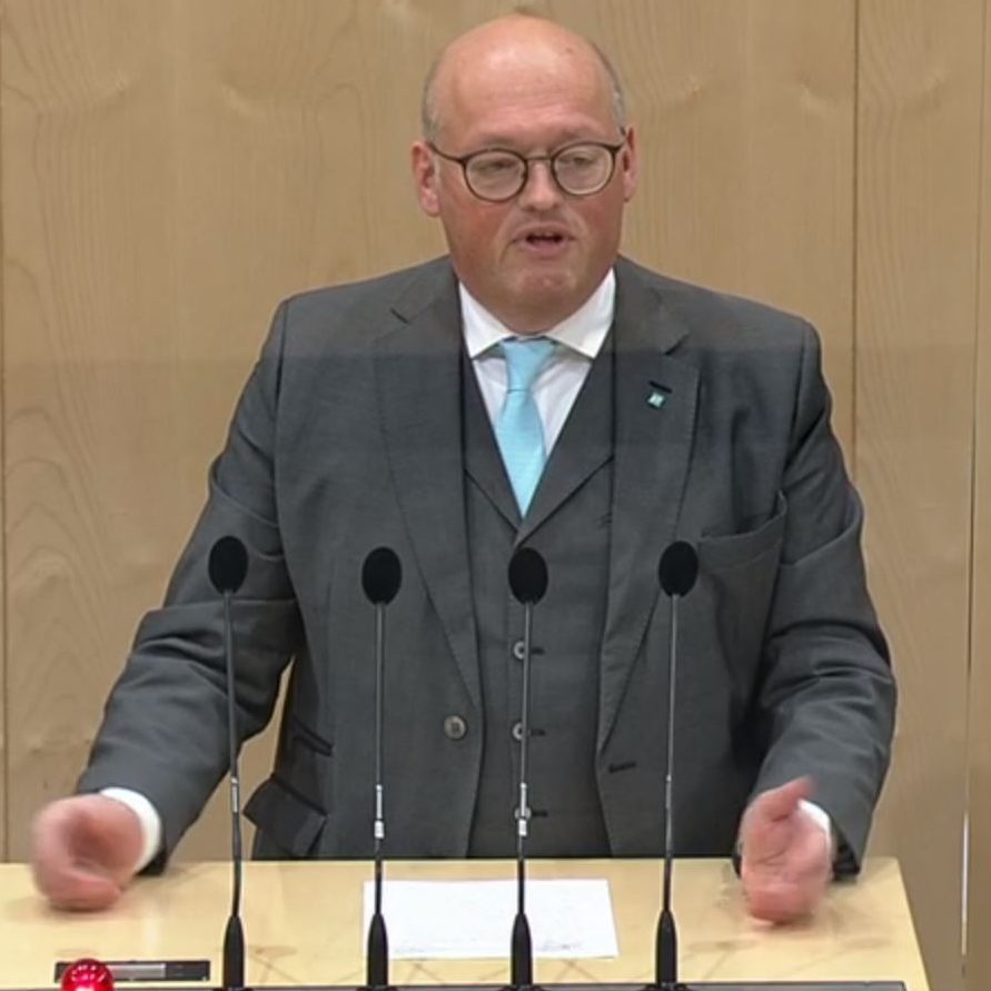 Laurenz Pöttinger von der ÖVP in der Nationalratssitzung am 22. April.