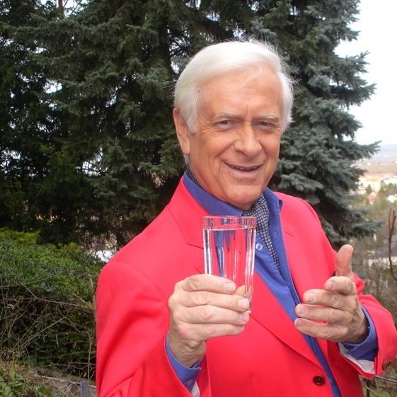 Prof. Bankhofer gibt 25 Tipps, wie man die einfachste Naturarznei der Welt für die Gesundheit einsetzt