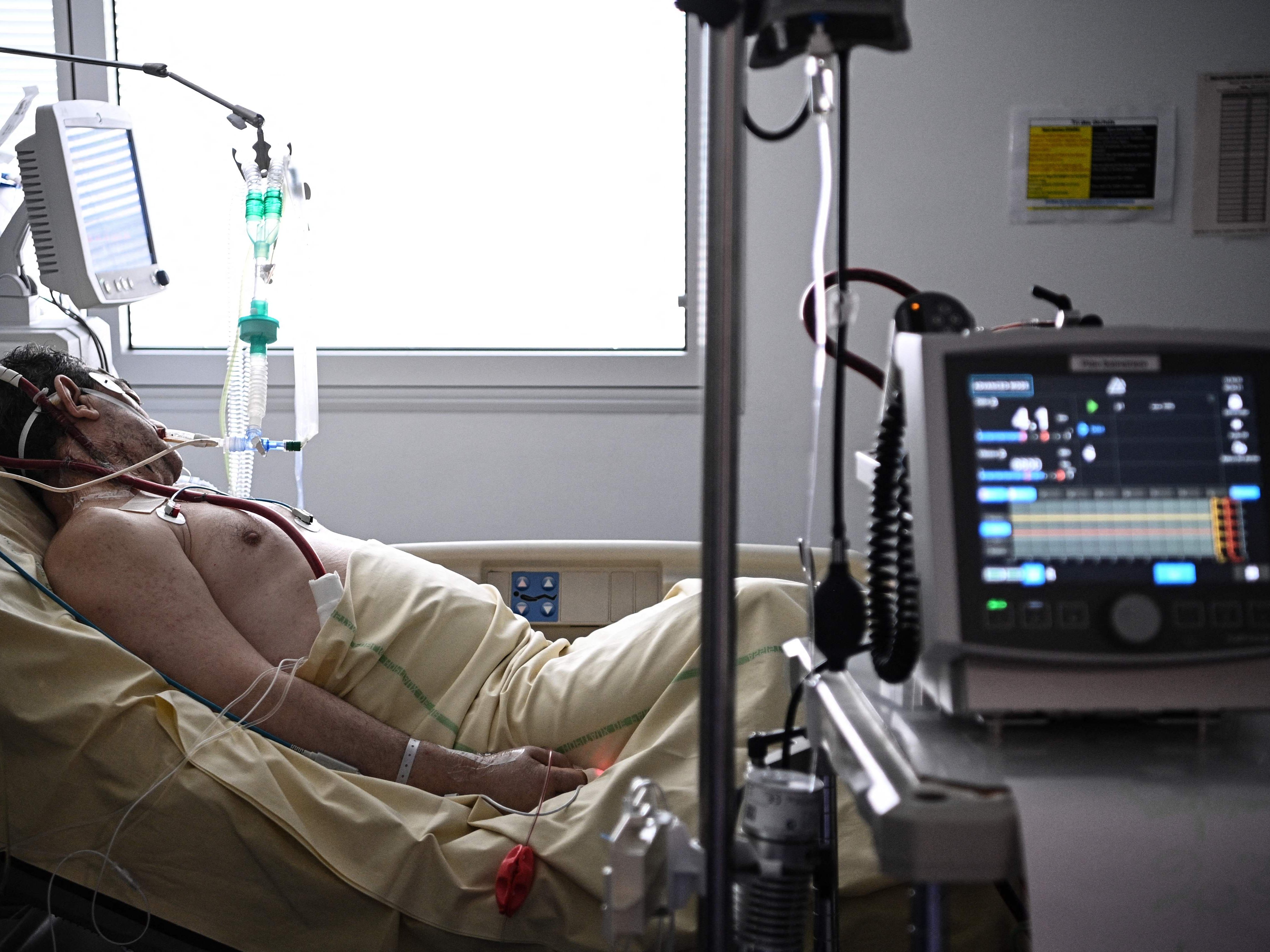 Die ECMO-Therapie wird nur bei besonders schweren Fällen eingesetzt. Die ECMO-Therapie wird nur bei besonders schweren Fällen eingesetzt.