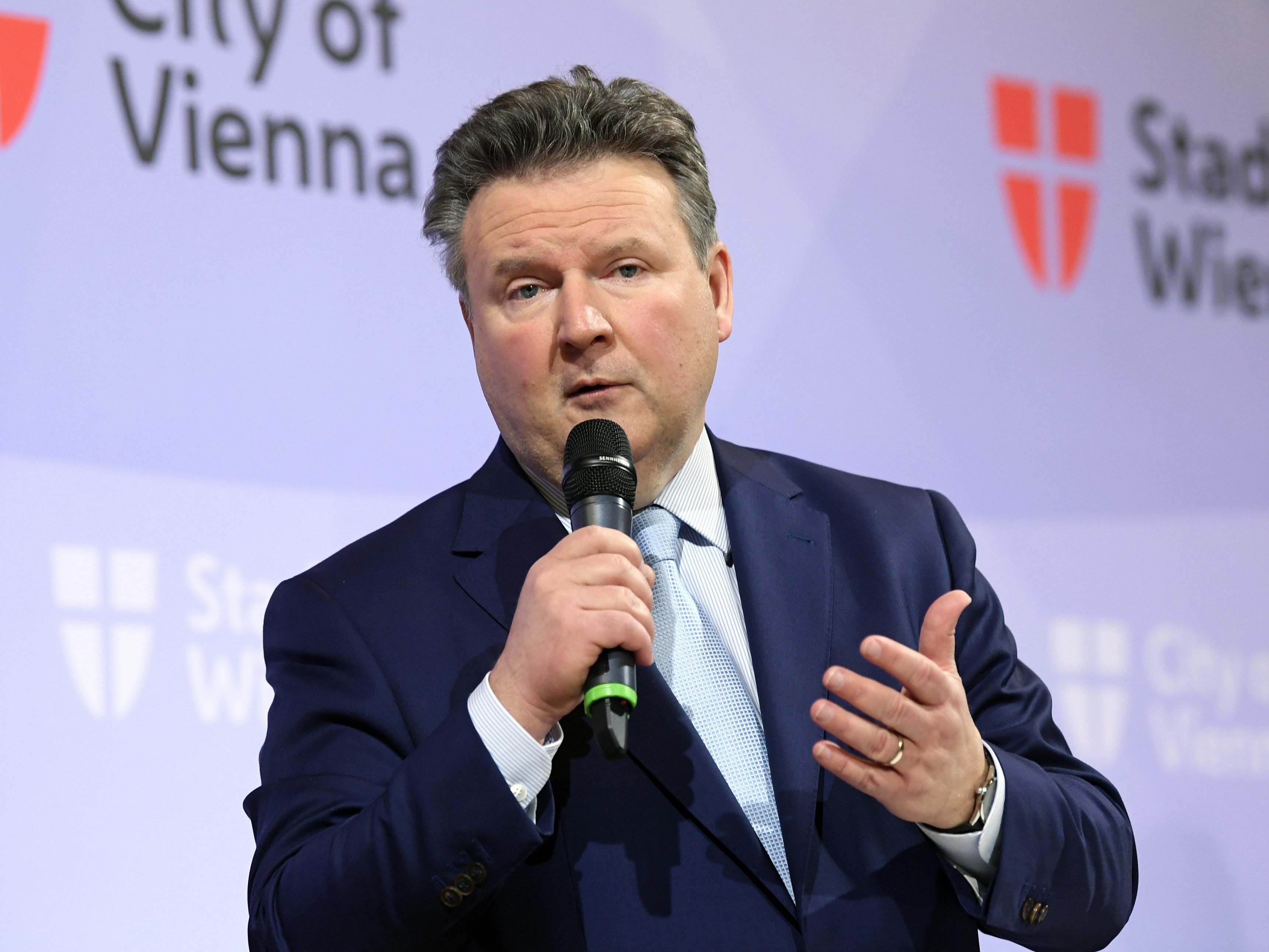 Es sei möglich, dass in Wien zunächst nur Schanigärten aufsperren. Fix ist das allerdings nicht. Es sei möglich, dass in Wien zunächst nur Schanigärten aufsperren. Fix ist das allerdings nicht.