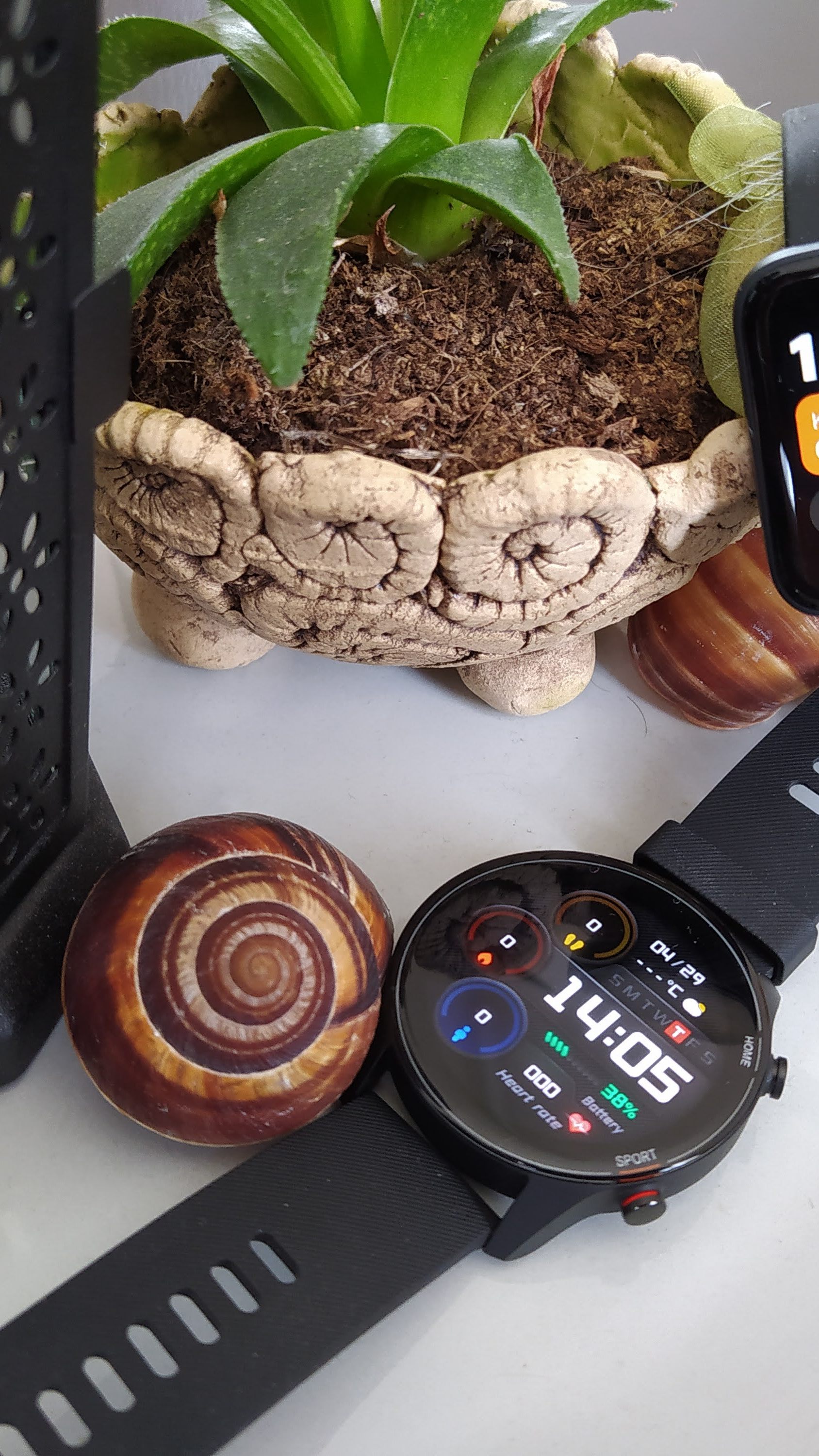 Die Mi Watch und Mi Watch Lite im Vergleich.