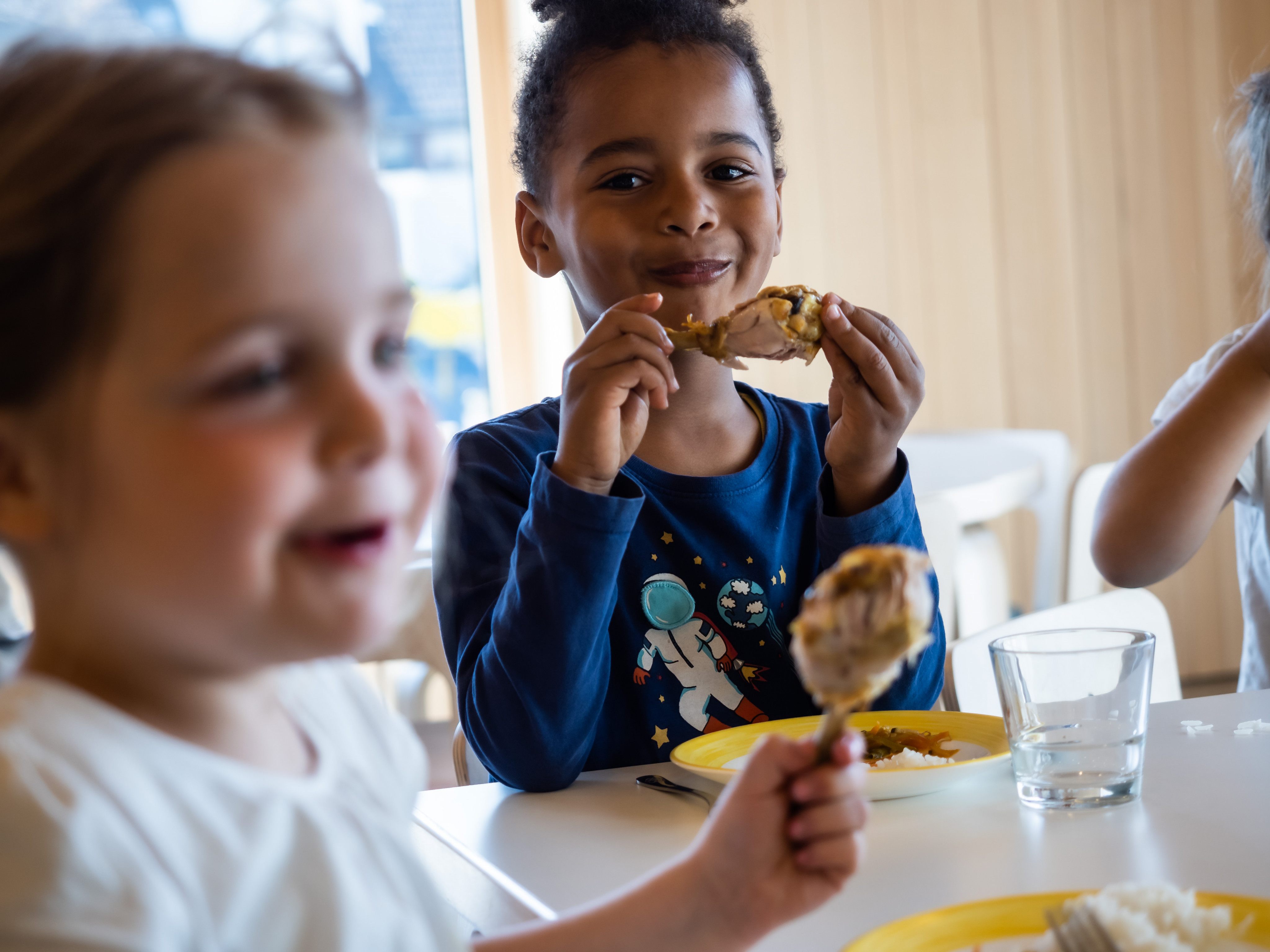 Den Kindern im Kindergarten „Am Schlatt“ schmeckt das Essen sichtlich. Den Kindern im Kindergarten „Am Schlatt“ schmeckt das Essen sichtlich.